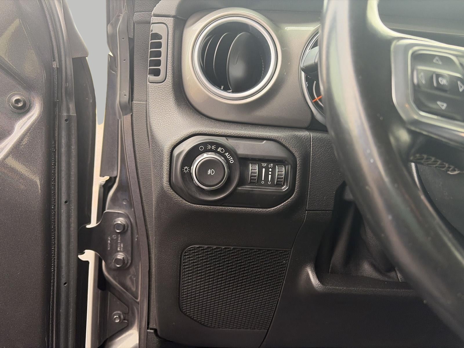 2020 Jeep Wrangler Unlimited Sahara 4x4