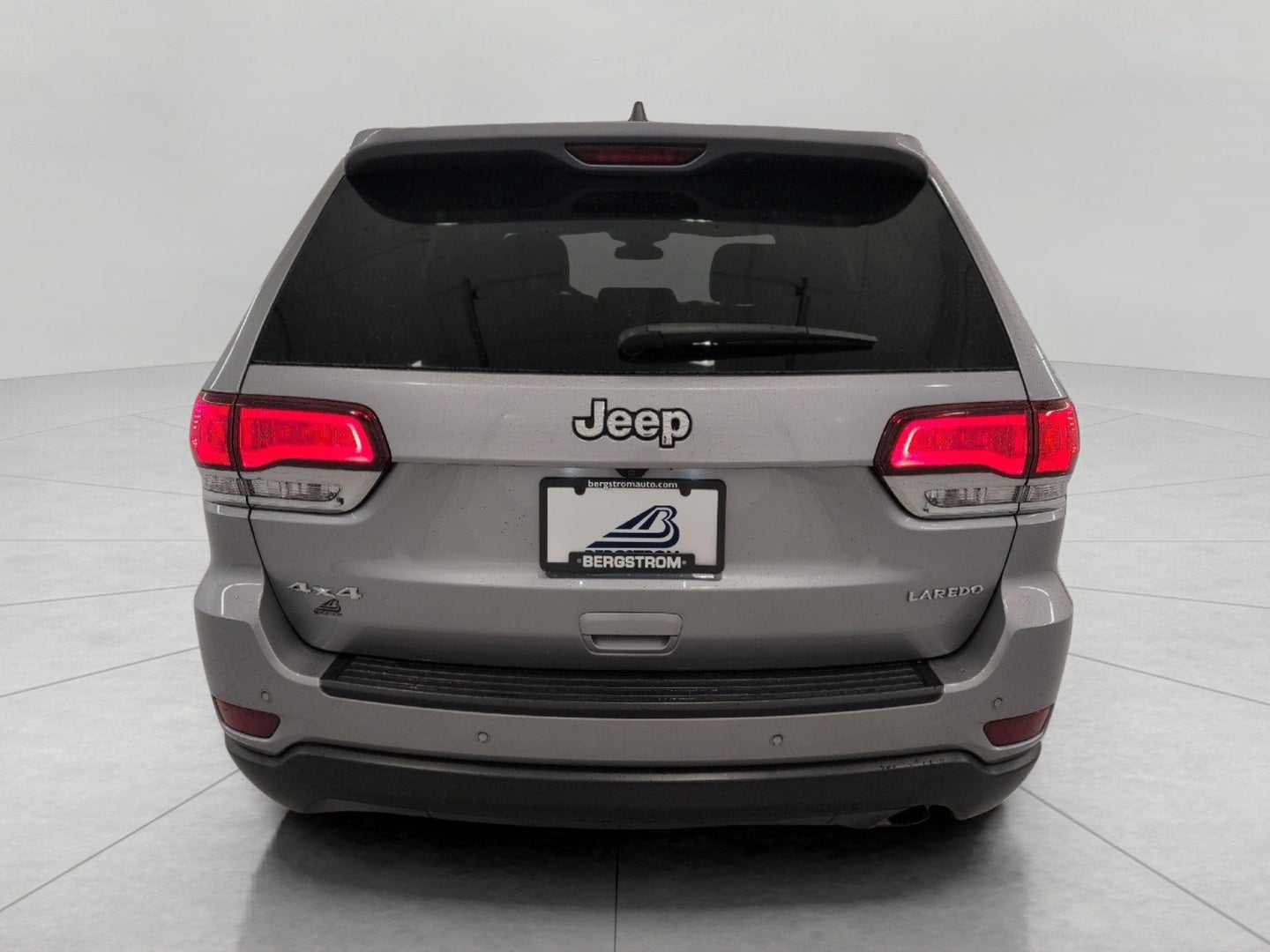 2020 Jeep Grand Cherokee Laredo E 4x4