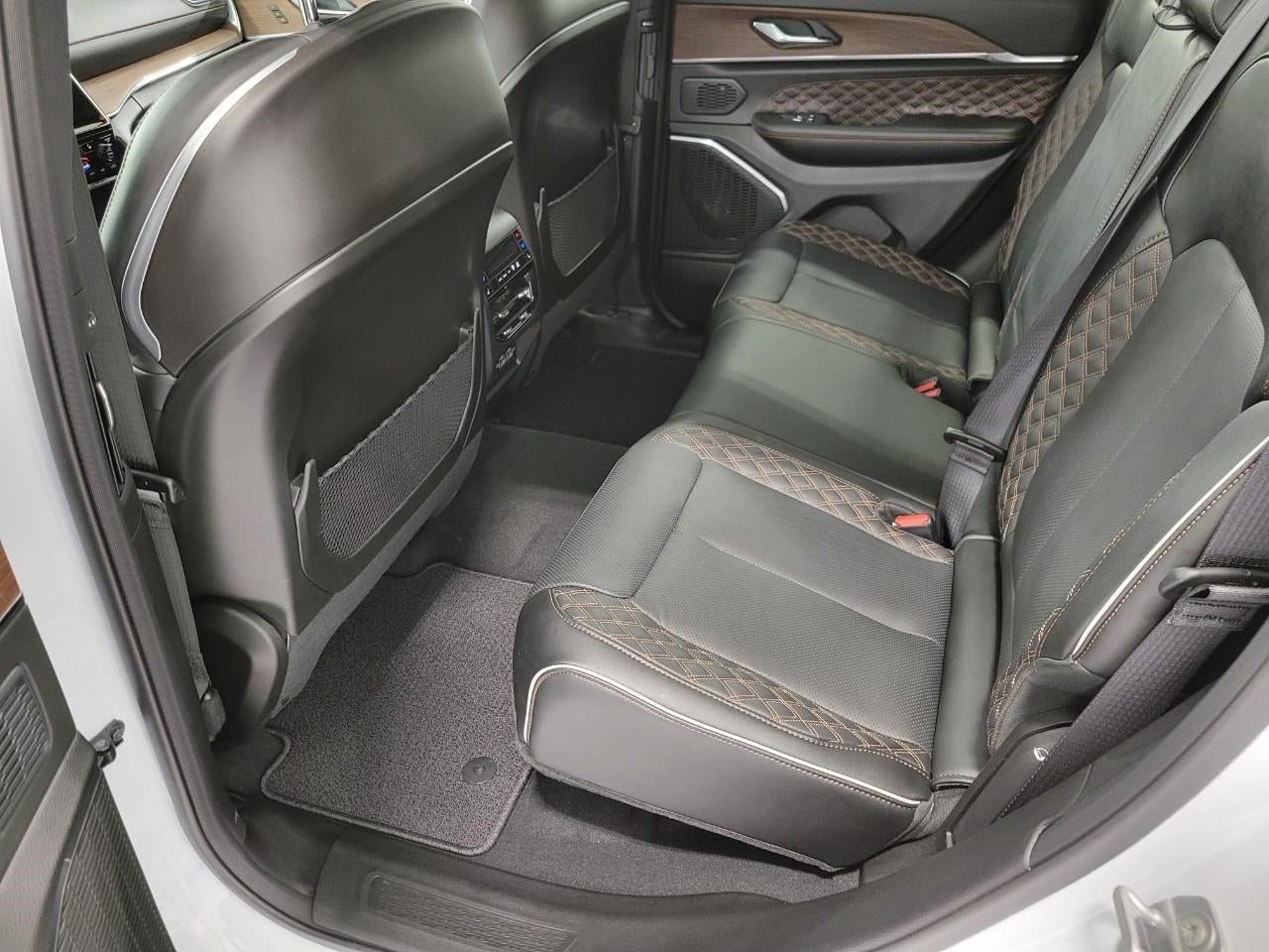 2025 Jeep Grand Cherokee Summit 4x4