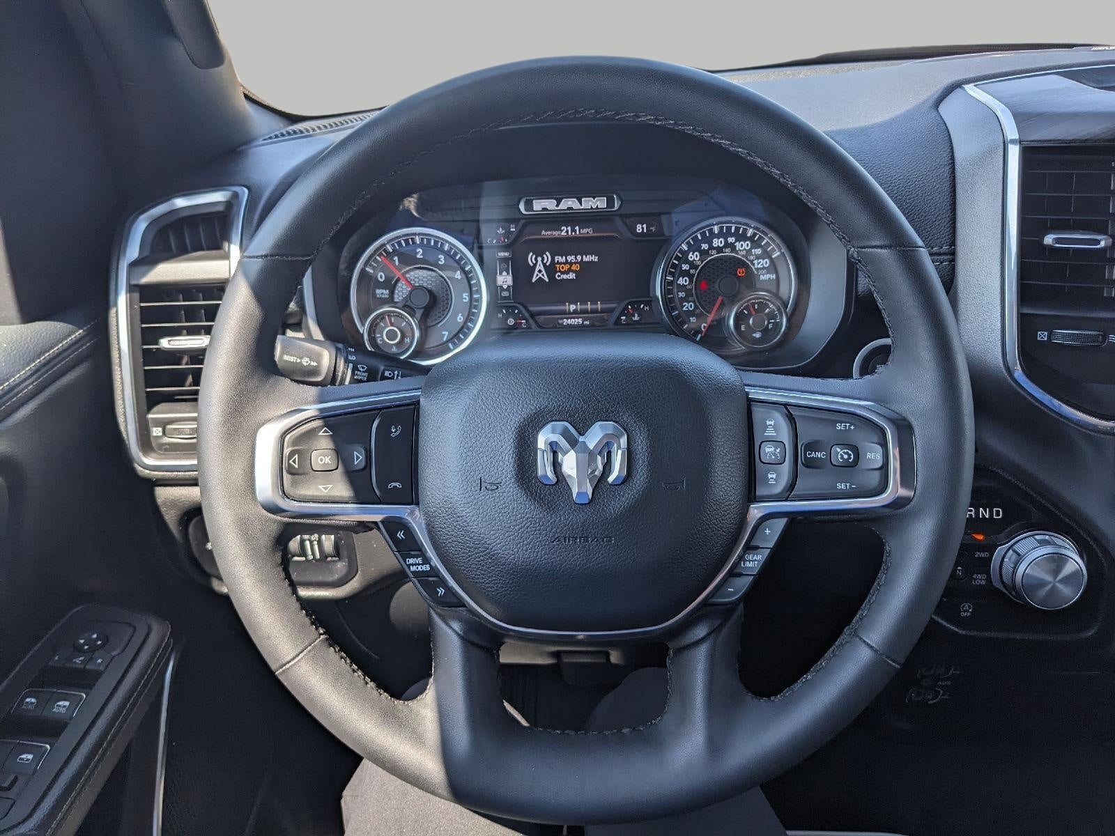 2025 RAM 1500 Laramie 4x4 Crew Cab 5'7 Box