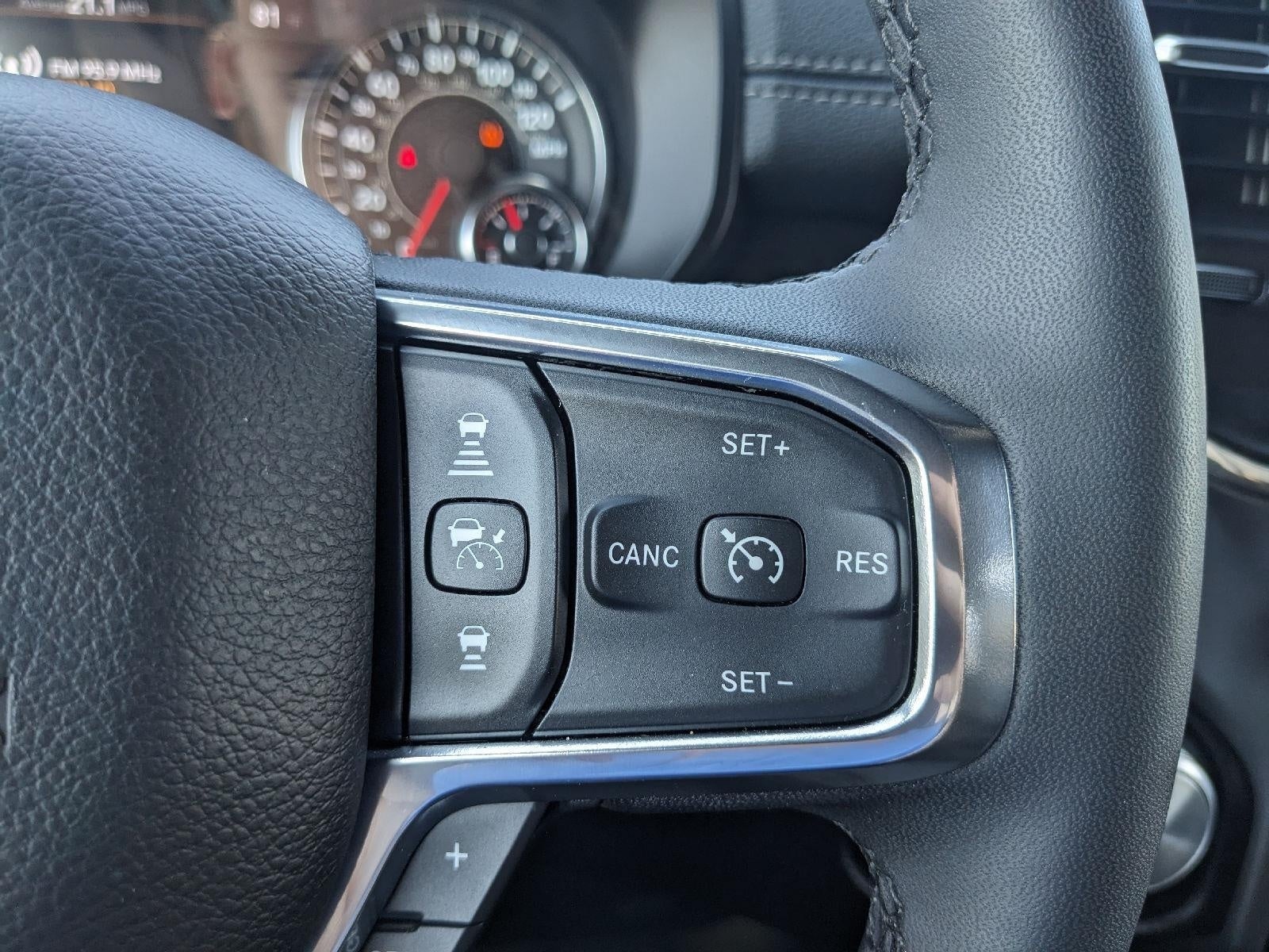 2025 RAM 1500 Laramie 4x4 Crew Cab 5'7 Box