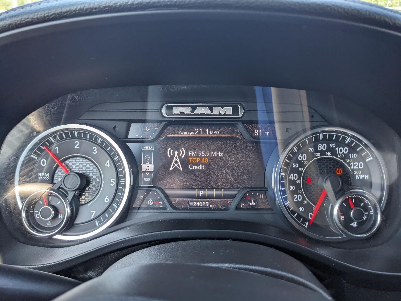 2025 RAM 1500 Laramie 4x4 Crew Cab 5'7 Box
