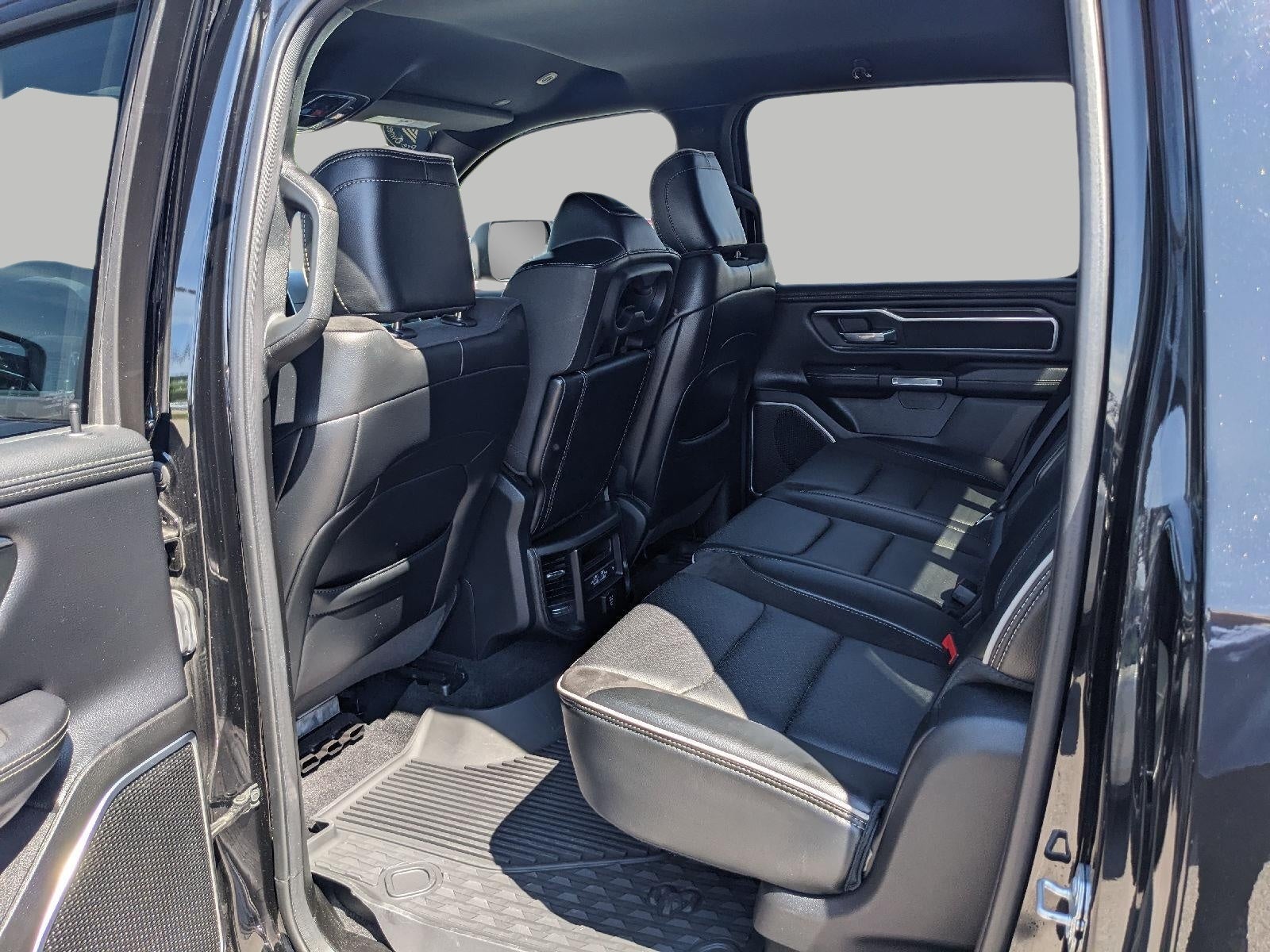 2025 RAM 1500 Laramie 4x4 Crew Cab 5'7 Box