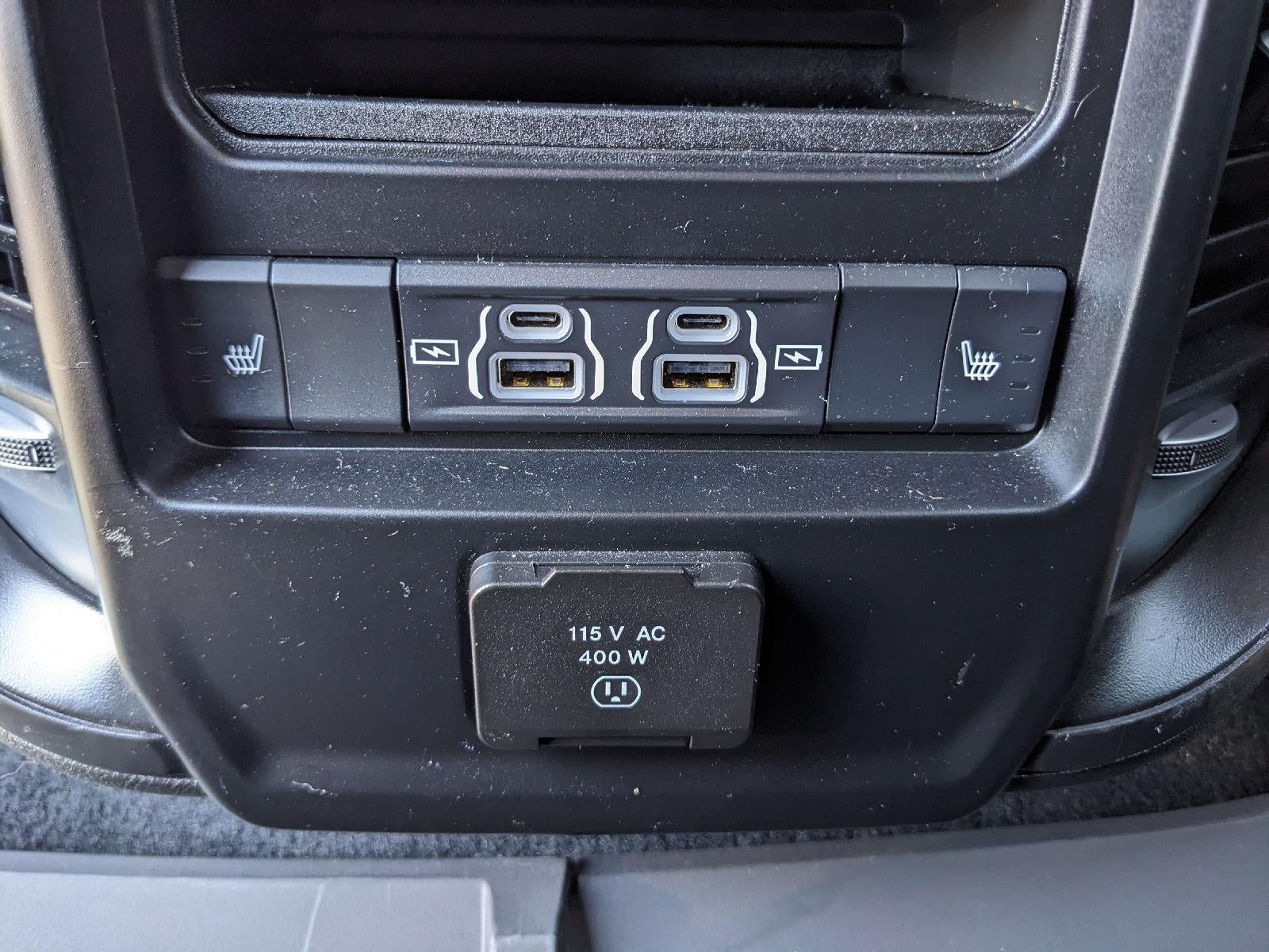 2025 RAM 1500 Laramie 4x4 Crew Cab 5'7 Box