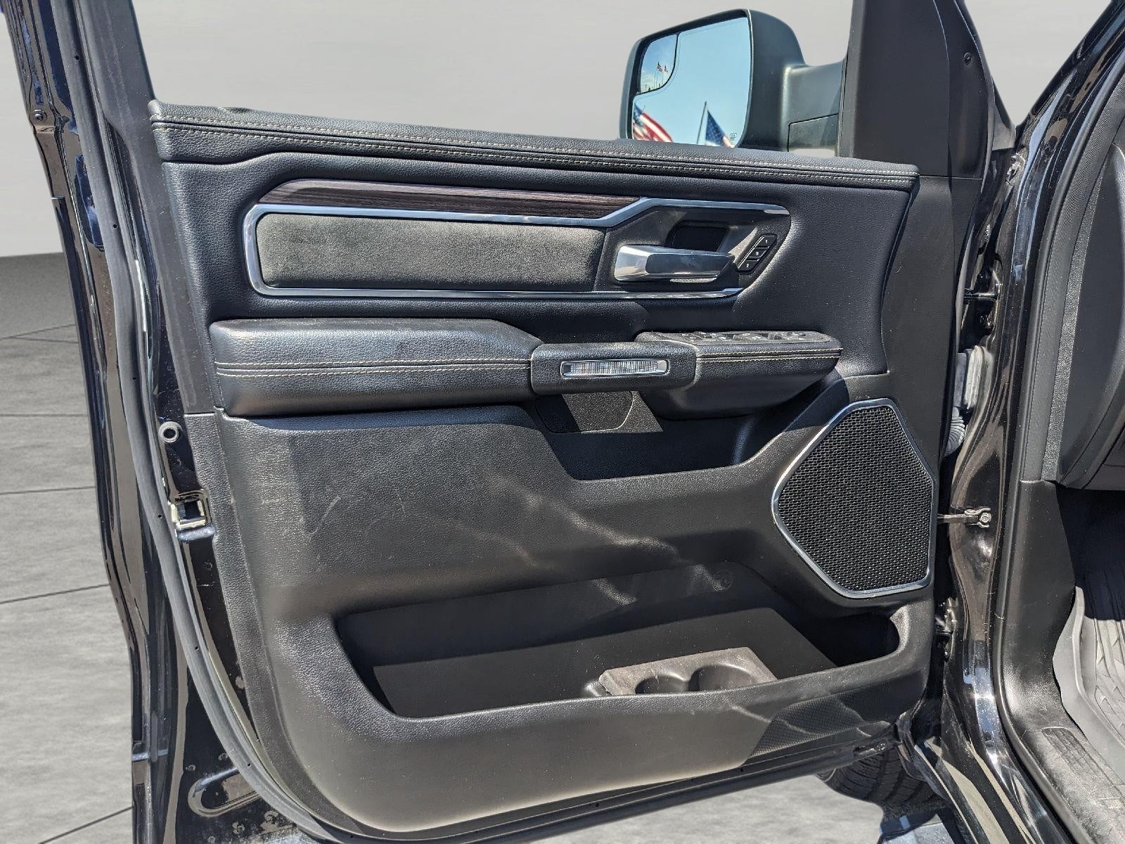 2025 RAM 1500 Laramie 4x4 Crew Cab 5'7 Box