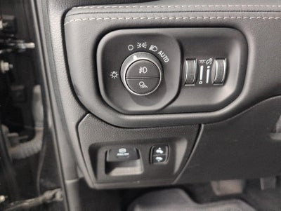 2021 RAM 1500 Limited 4x4 Crew Cab 6'4 Box