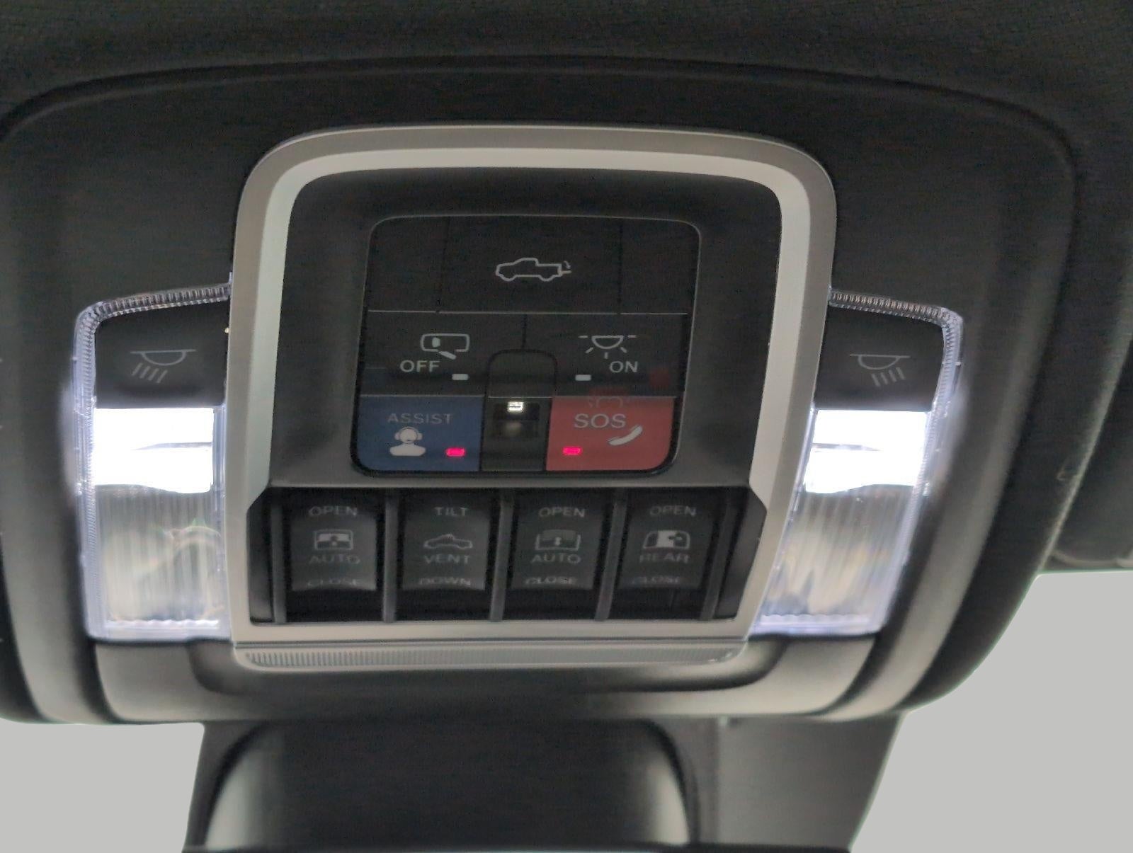 2021 RAM 1500 Limited 4x4 Crew Cab 6'4 Box