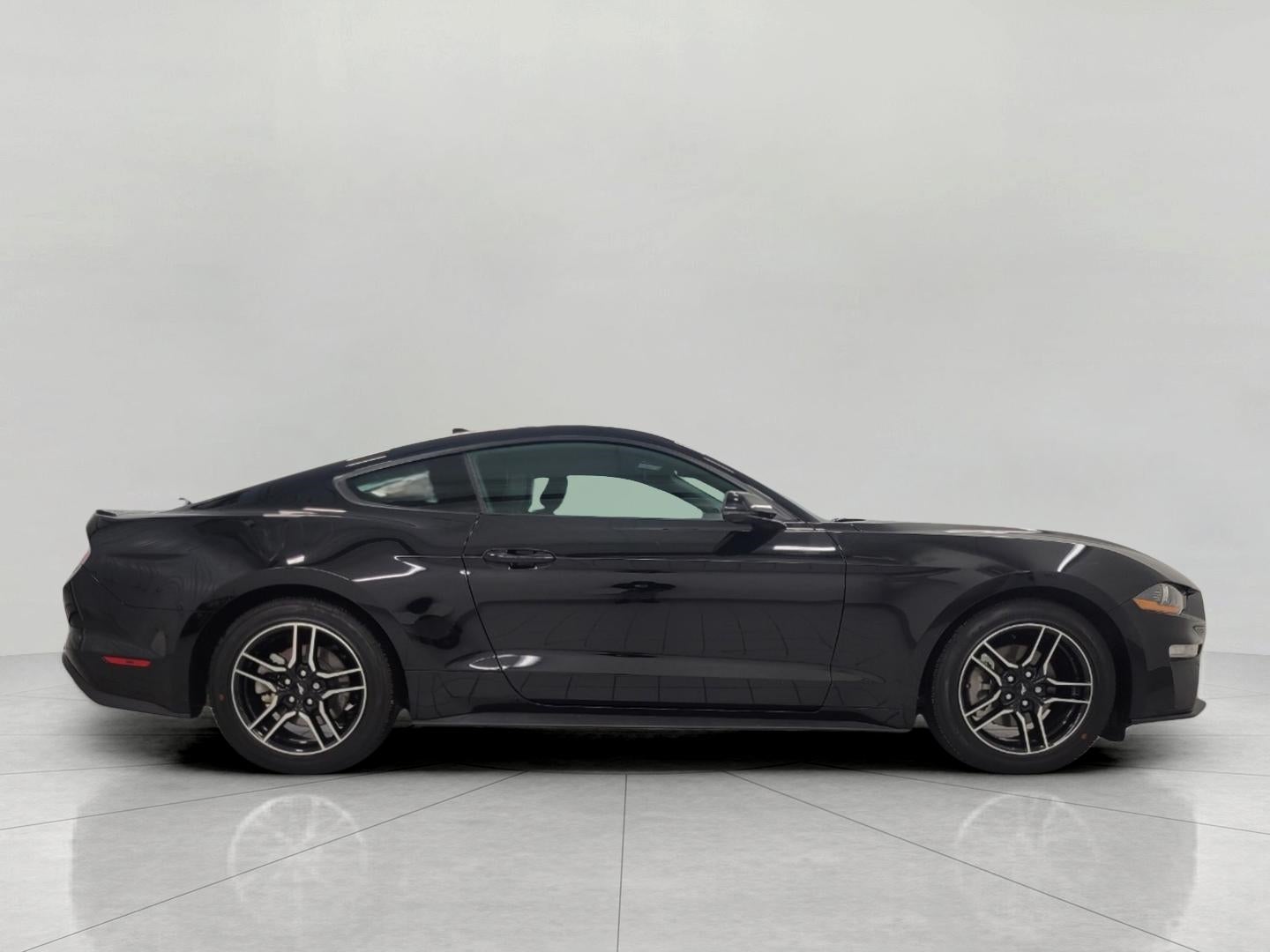 2022 Ford Mustang EcoBoost Premium Fastback