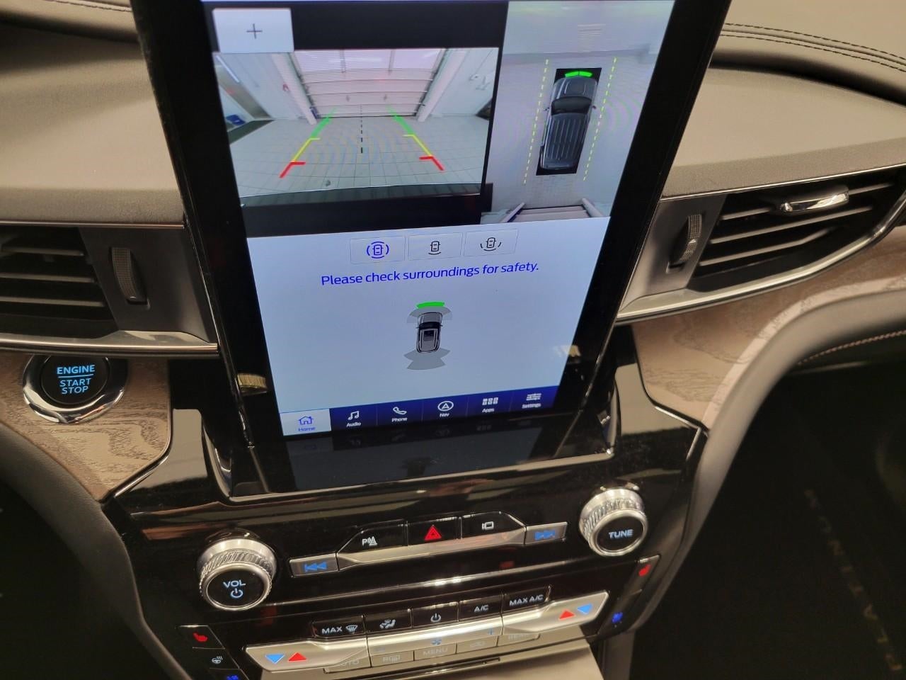 2022 Ford Explorer Platinum 4WD