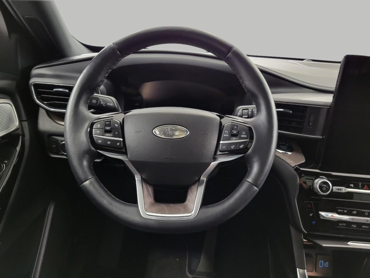 2022 Ford Explorer Platinum 4WD