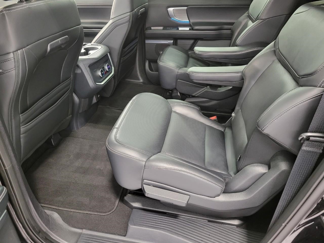 2025 Ford Expedition Max Platinum 4x4