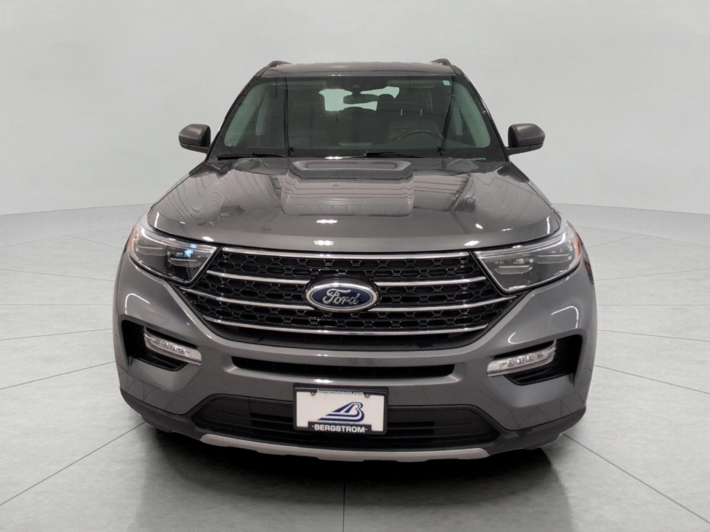 2024 Ford Explorer XLT 4WD