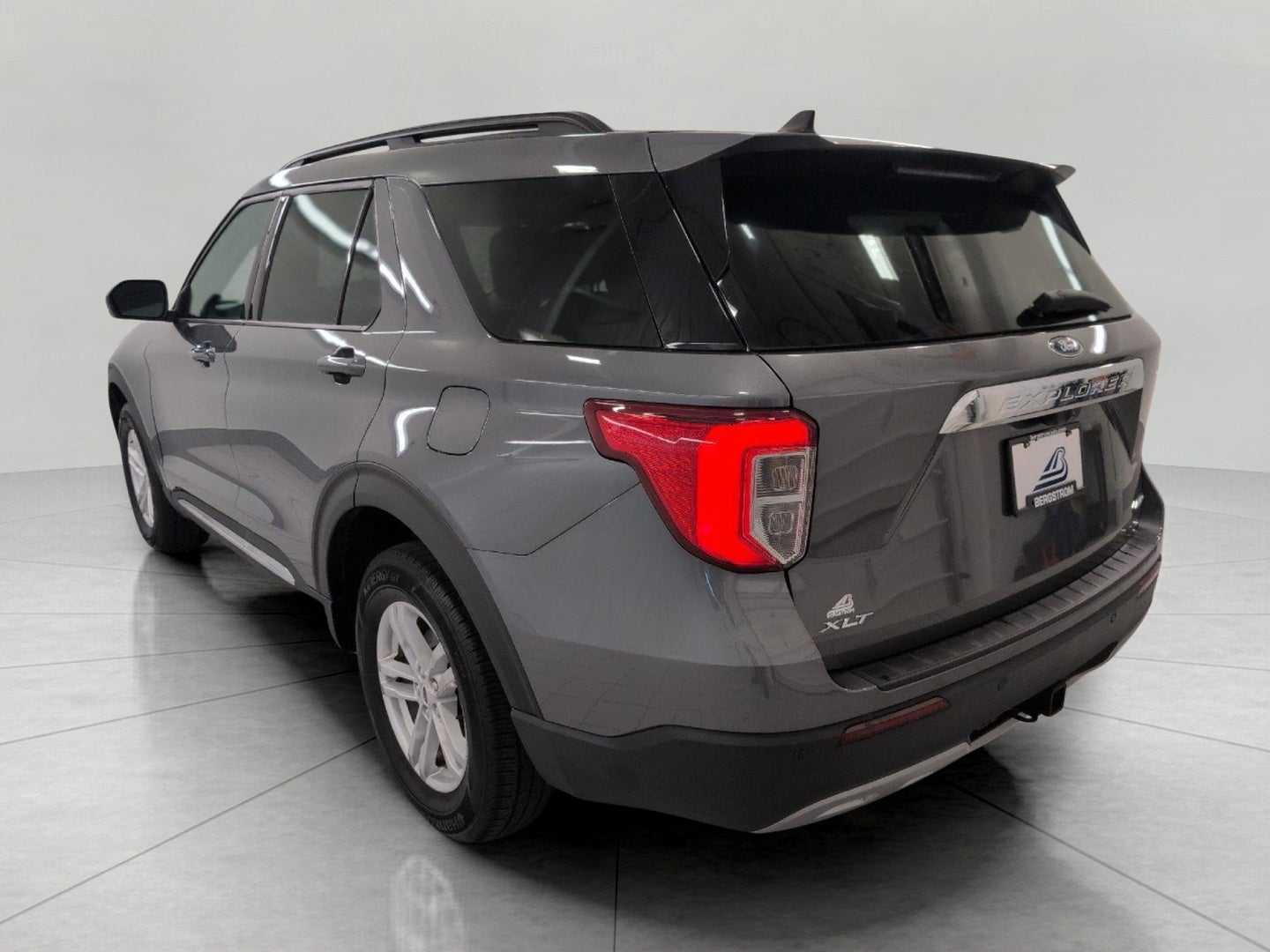 2024 Ford Explorer XLT 4WD