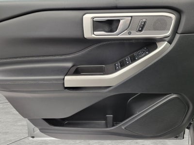 2023 Ford Explorer XLT 4WD