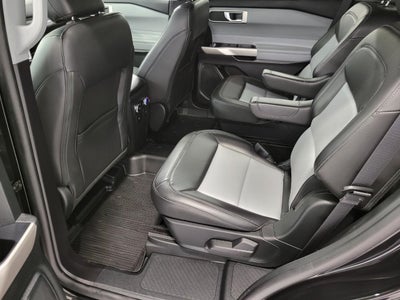 2023 Ford Explorer XLT 4WD