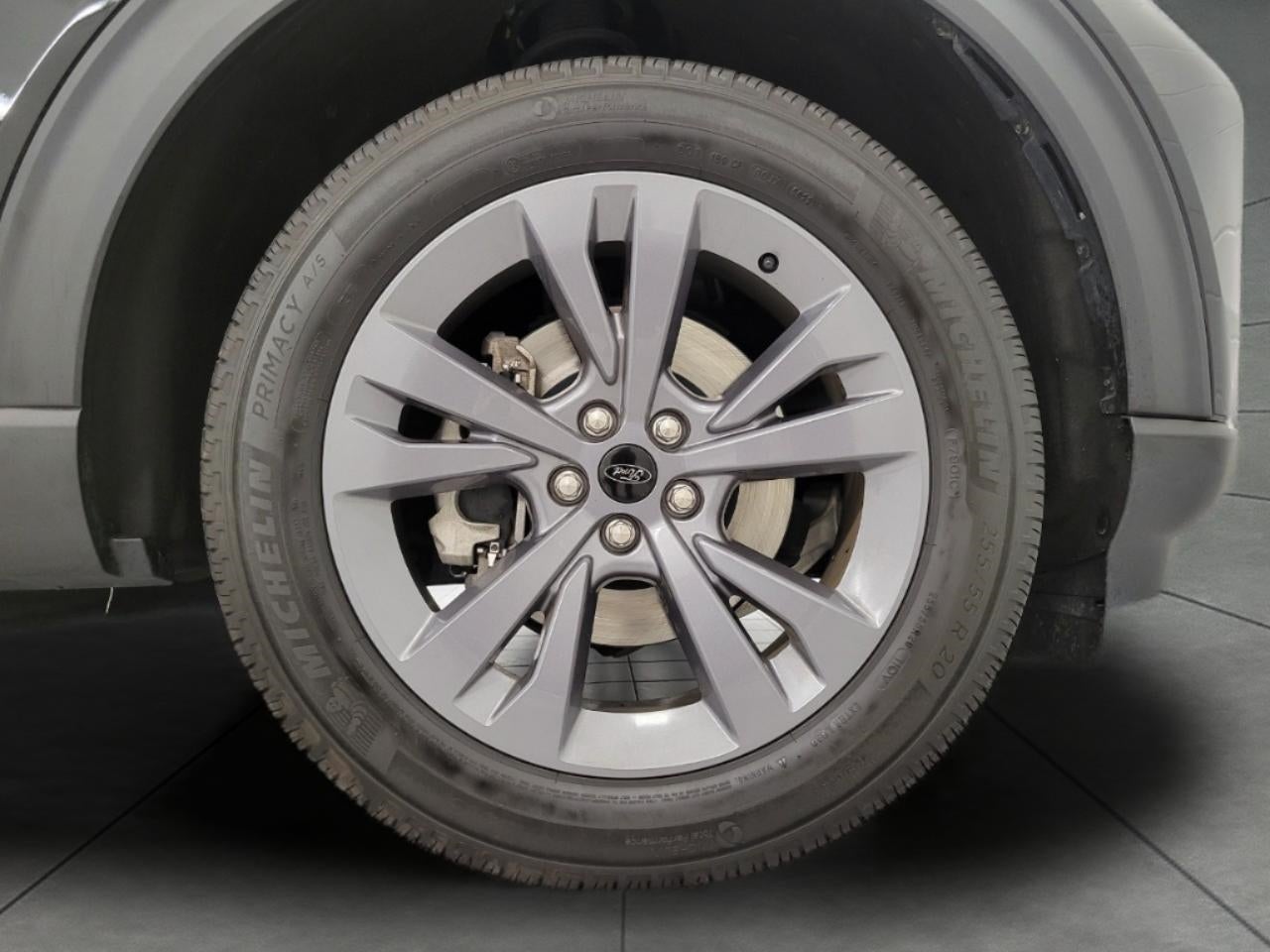 2023 Ford Explorer XLT 4WD