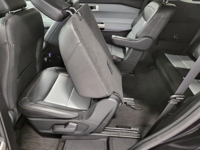 2023 Ford Explorer XLT 4WD