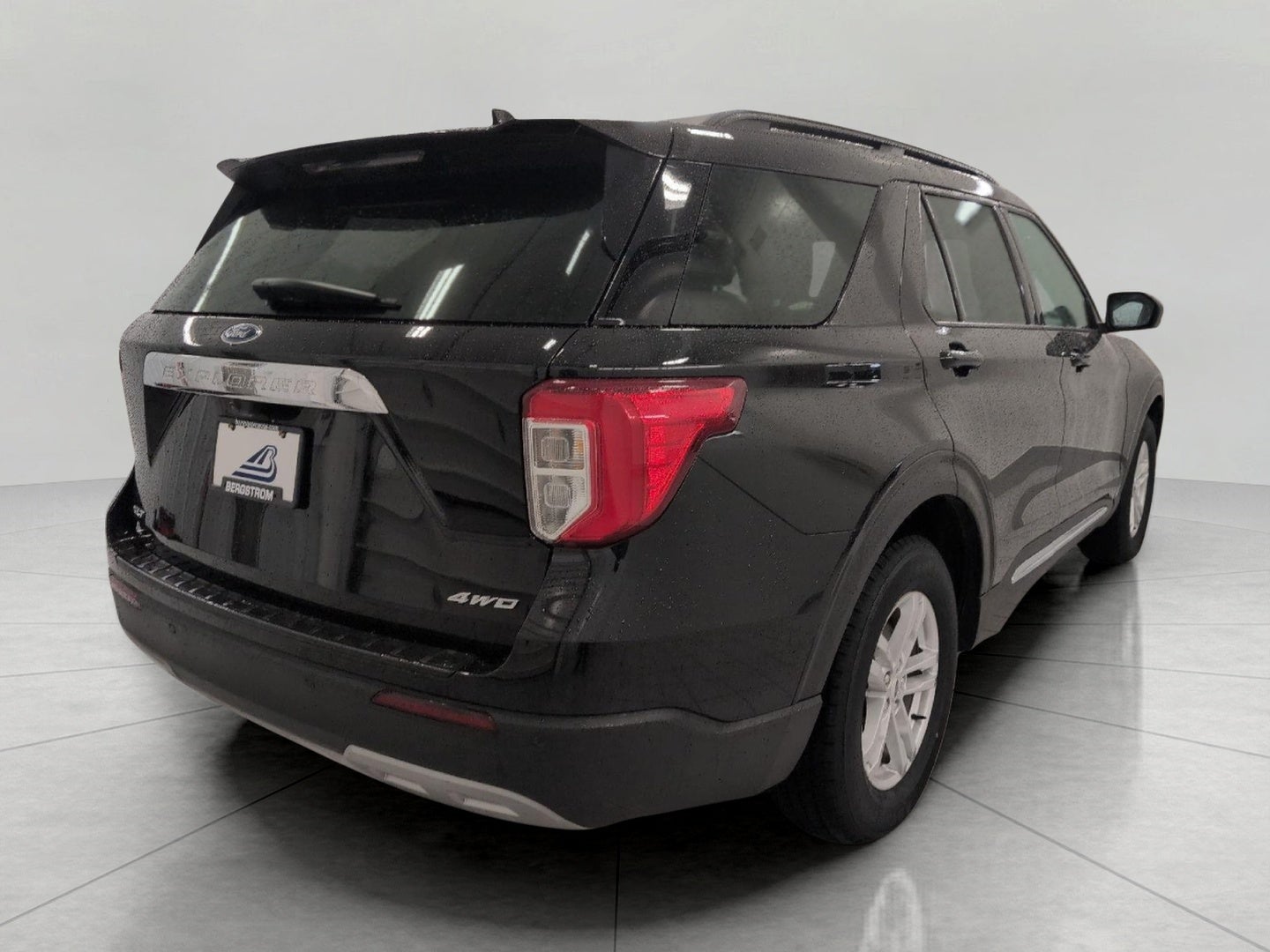 2024 Ford Explorer XLT 4WD