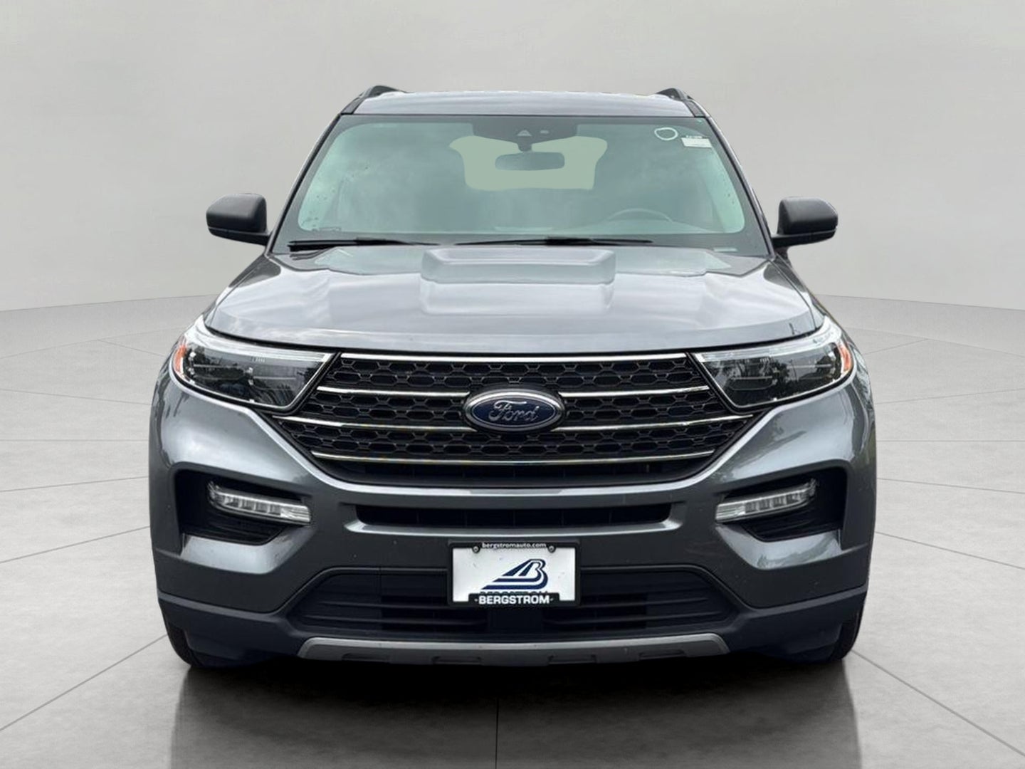 2024 Ford Explorer XLT 4WD