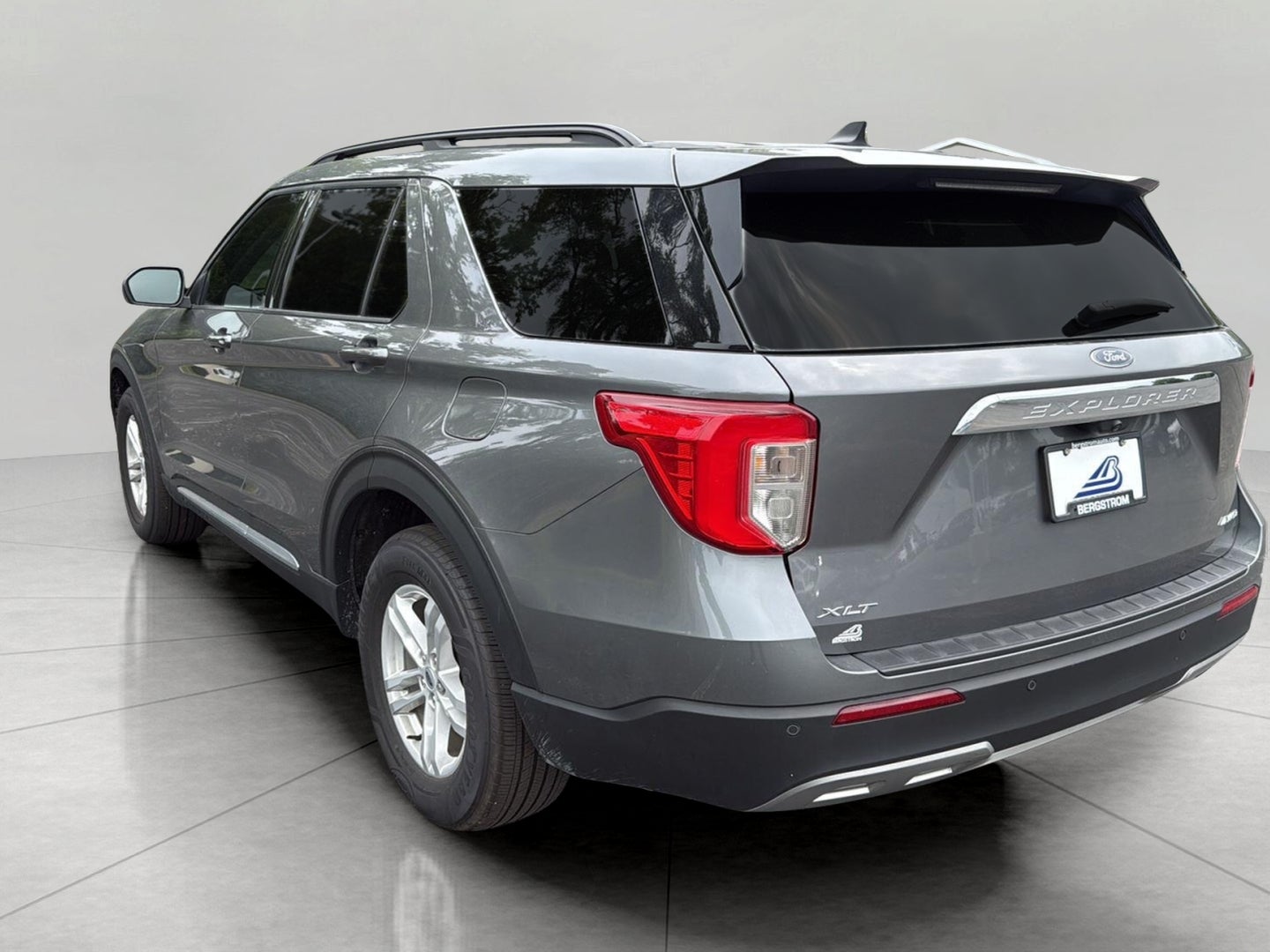 2024 Ford Explorer XLT 4WD