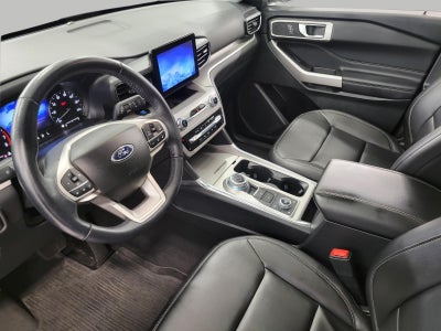 2023 Ford Explorer XLT 4WD