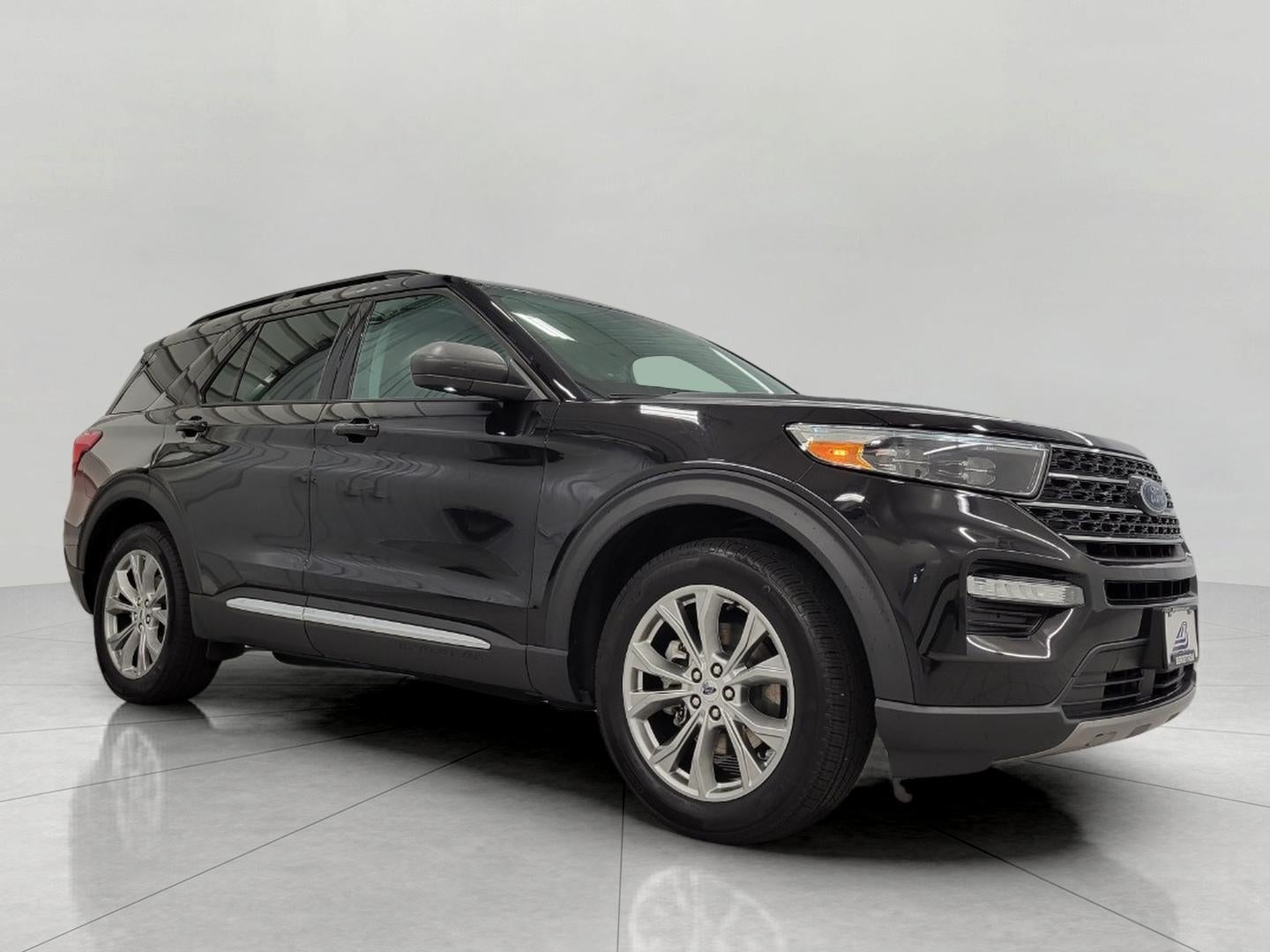 2023 Ford Explorer XLT 4WD