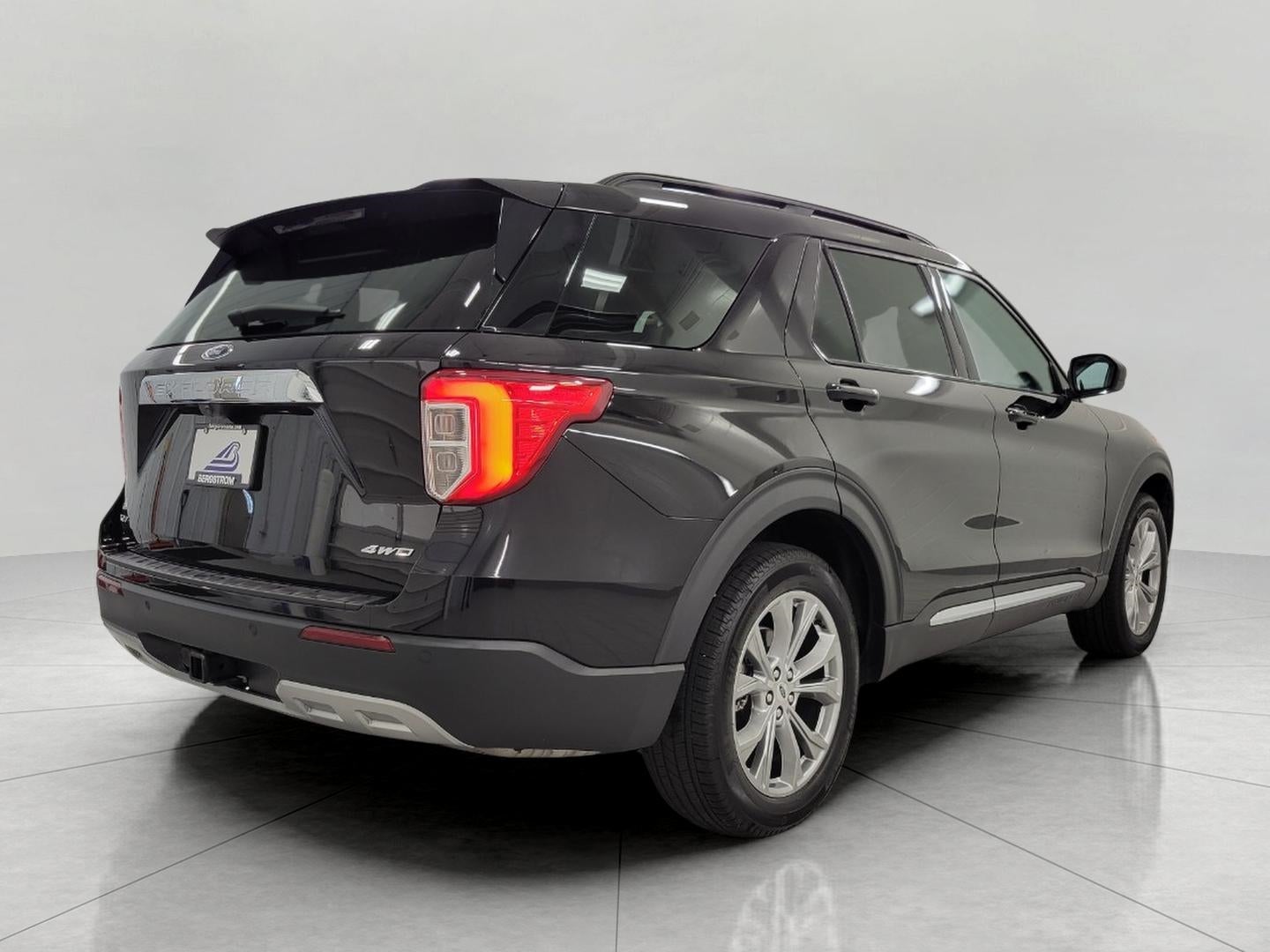 2023 Ford Explorer XLT 4WD