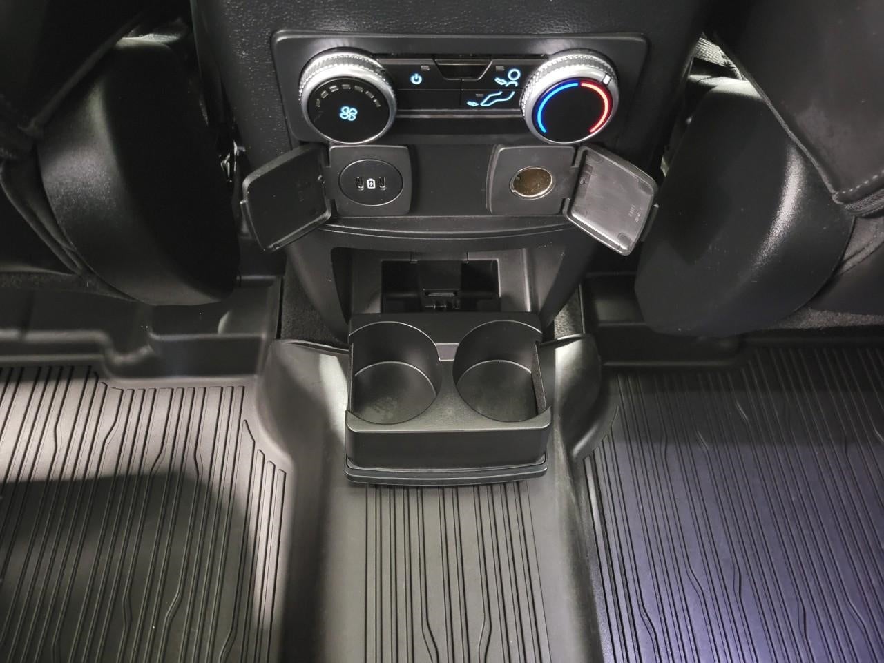 2023 Ford Explorer XLT 4WD
