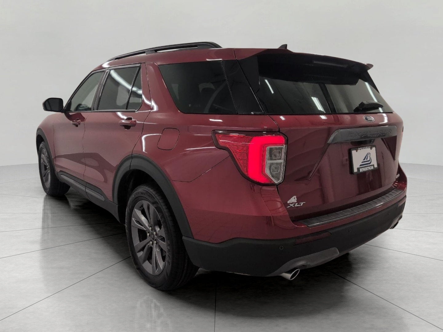 2024 Ford Explorer XLT 4WD
