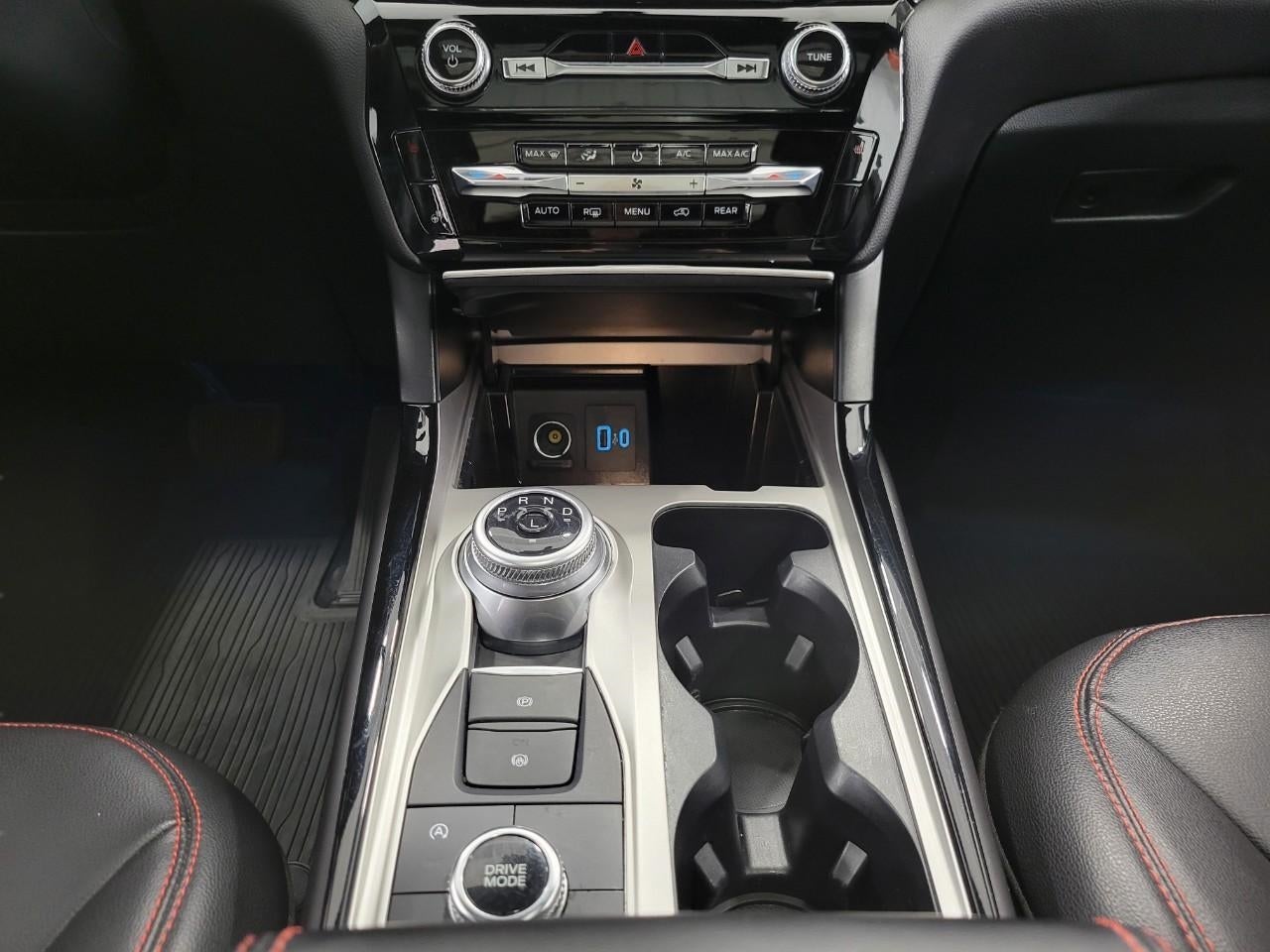 2024 Ford Explorer ST-Line 4WD