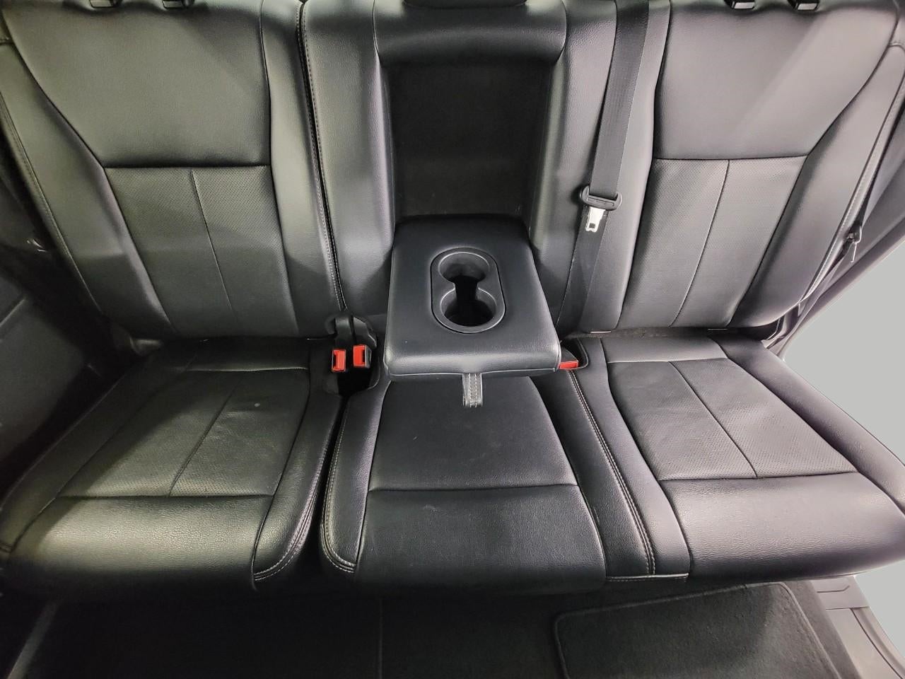 2022 Ford Super Duty F-350 SRW LARIAT 4WD Crew Cab 6.75' Box