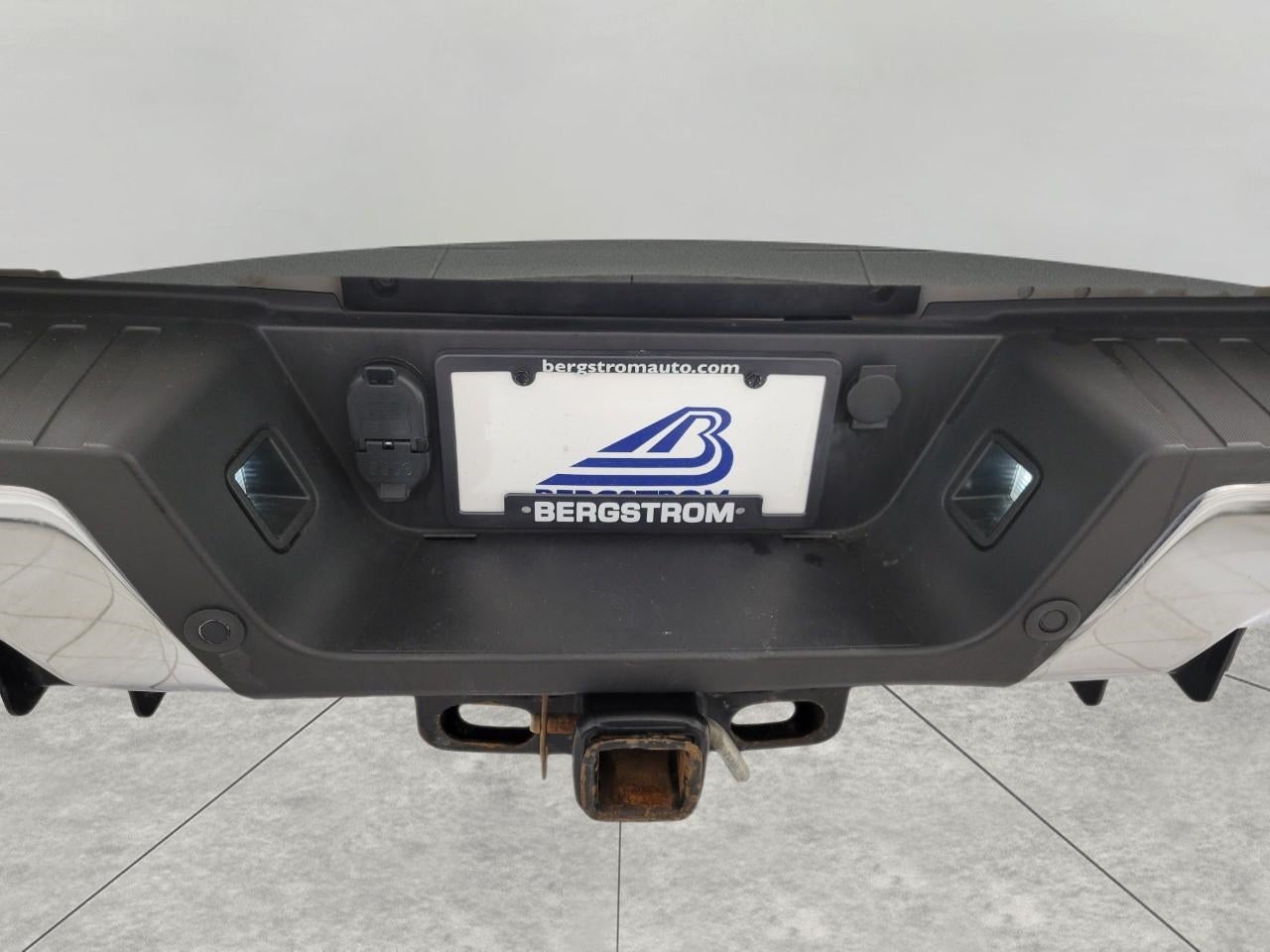 2022 Ford Super Duty F-350 SRW LARIAT 4WD Crew Cab 6.75' Box