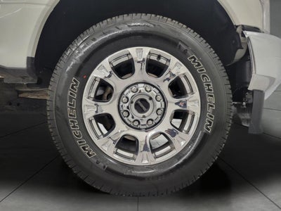 2022 Ford Super Duty F-350 SRW LARIAT 4WD Crew Cab 6.75' Box