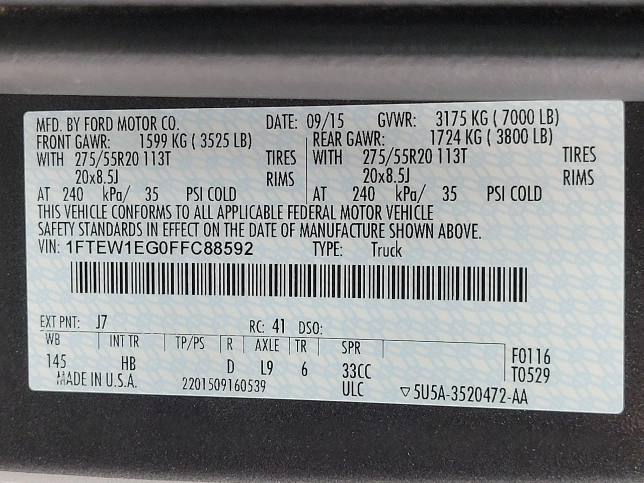 2015 Ford F-150 4WD SuperCrew 145 Lariat