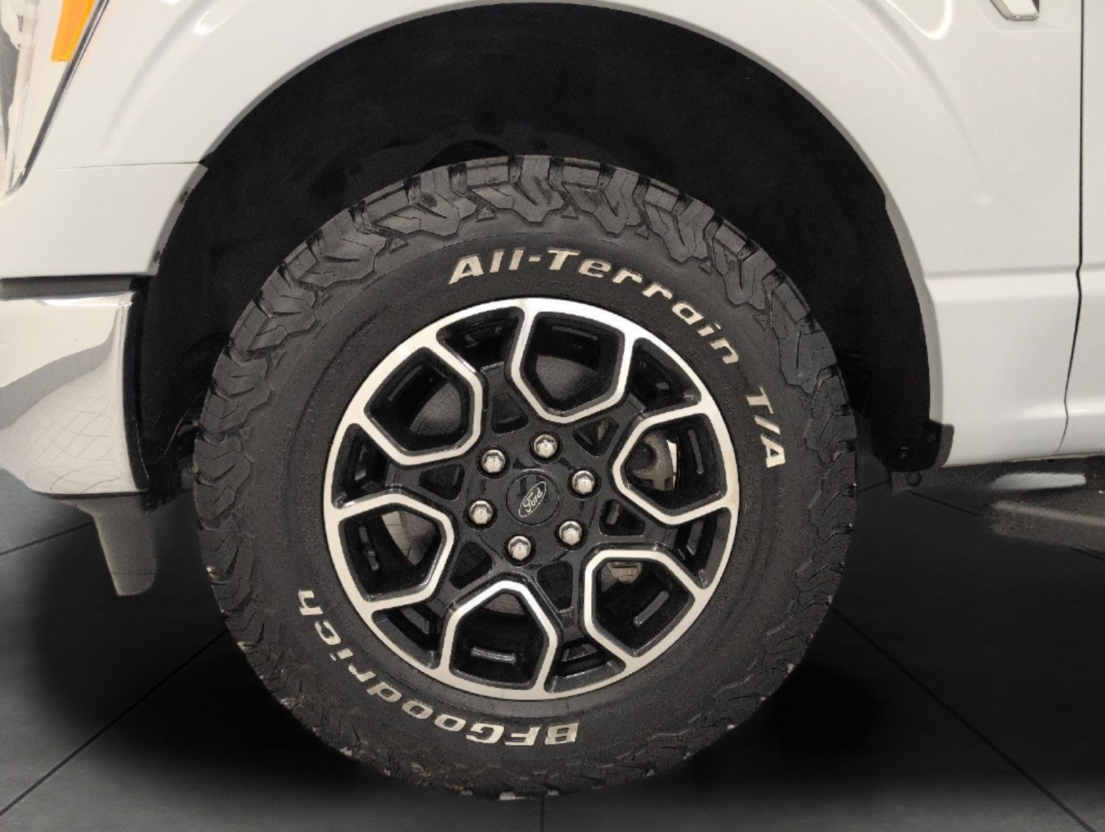 2021 Ford F-150 XLT 4WD SuperCrew 5.5' Box