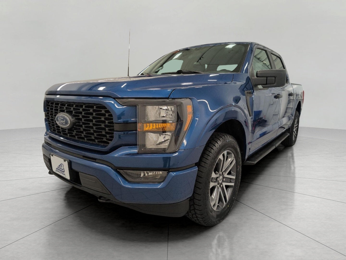 2023 Ford F-150 XL 4WD SuperCrew 5.5' Box