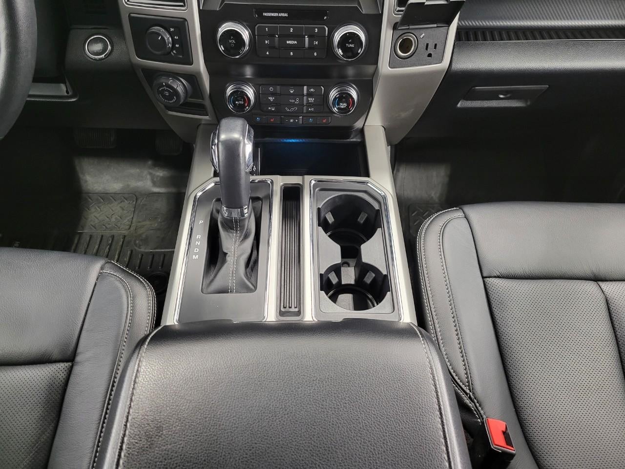 2020 Ford F-150 LARIAT 4WD SuperCrew 5.5' Box