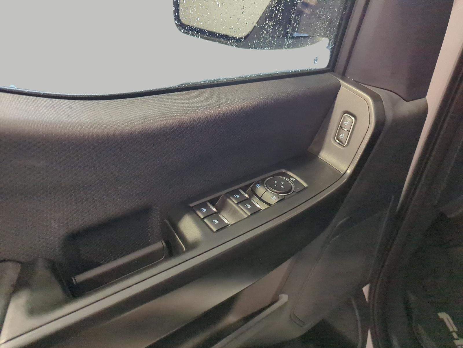 2025 Ford F-150 STX 4WD SuperCrew 5.5' Box