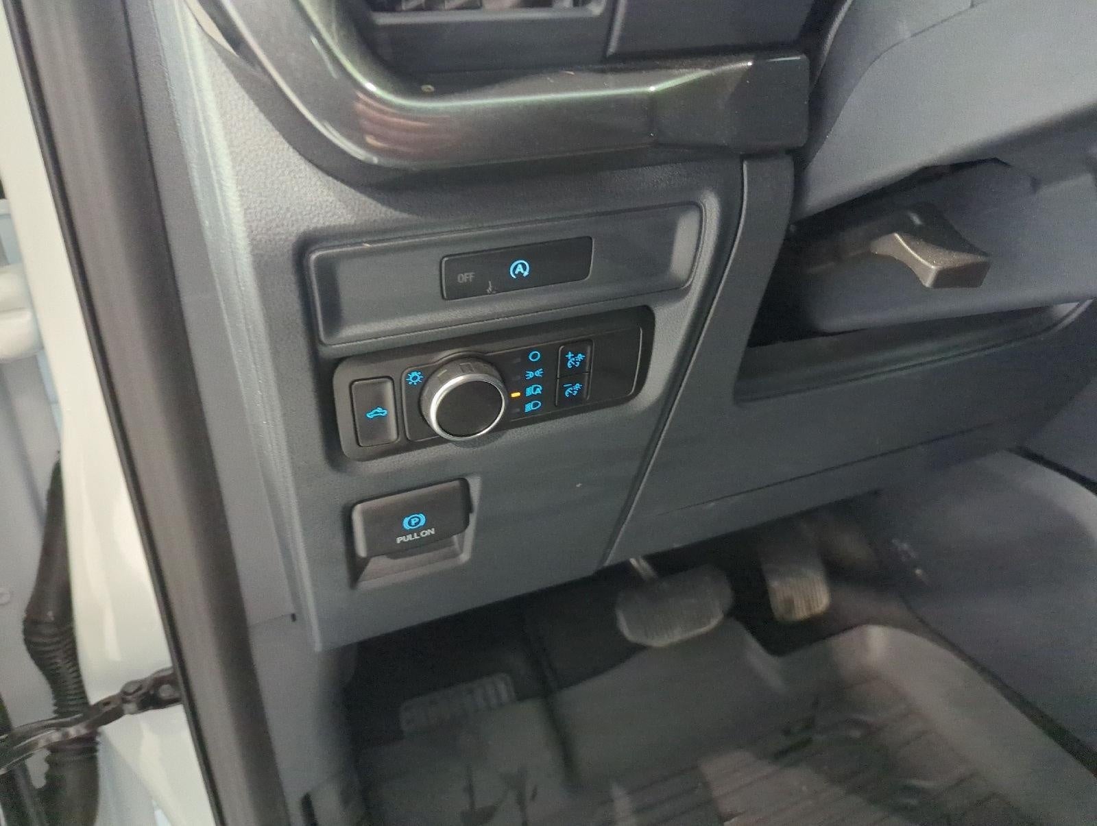 2025 Ford F-150 STX 4WD SuperCrew 5.5' Box