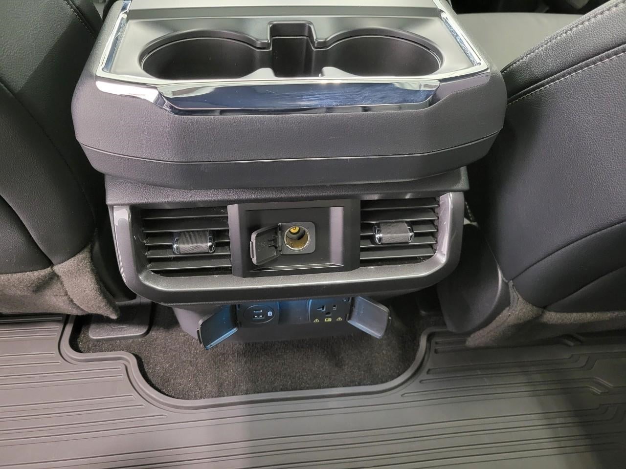 2023 Ford F-150 XLT 4WD SuperCrew 5.5' Box