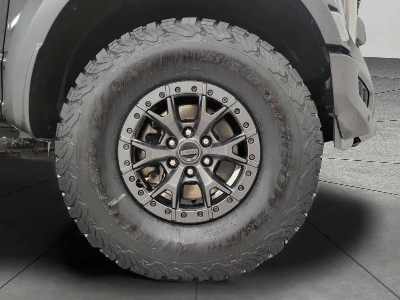 2022 Ford F-150 RAPTOR 4WD SUPERCREW 5.5' BOX ** 801A ** 37 PERFORMANCE PACKAGE ** MOONROOF & TAILGATE **