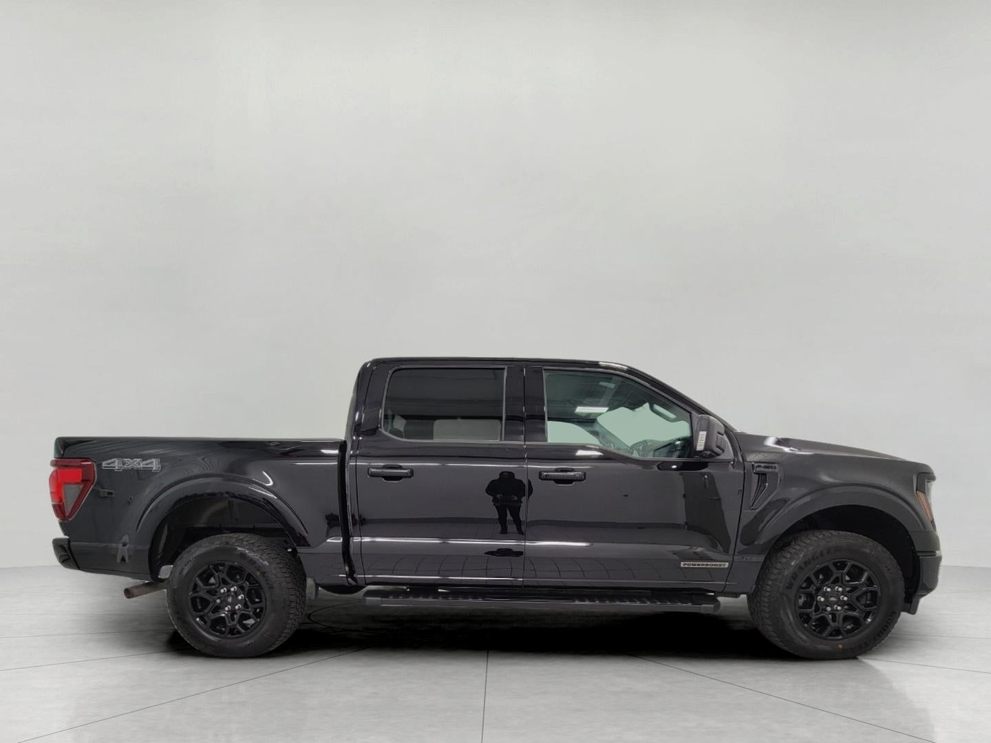 2024 Ford F-150 CREW CAB