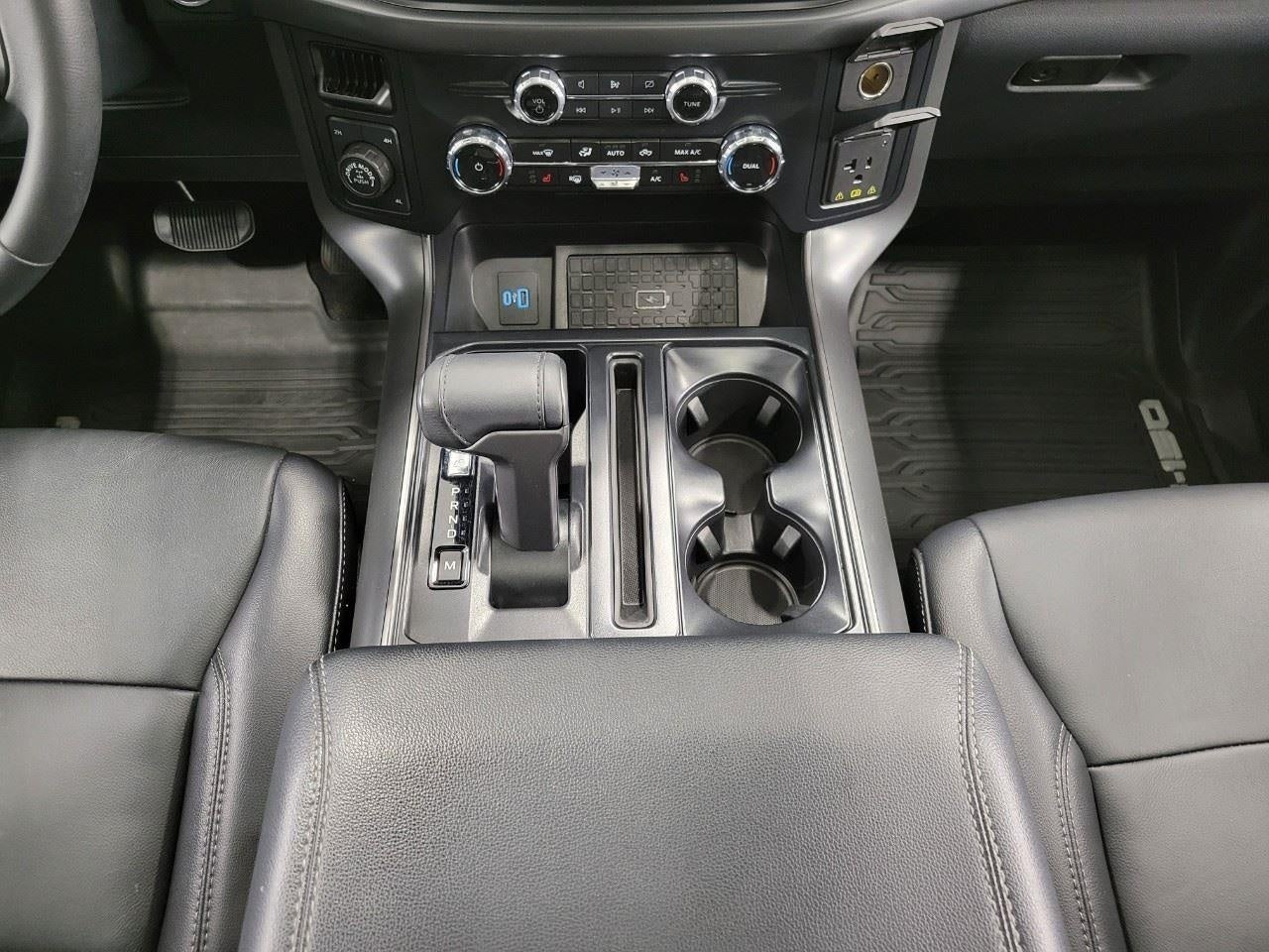 2024 Ford F-150 XLT 4WD SuperCrew 5.5' Box