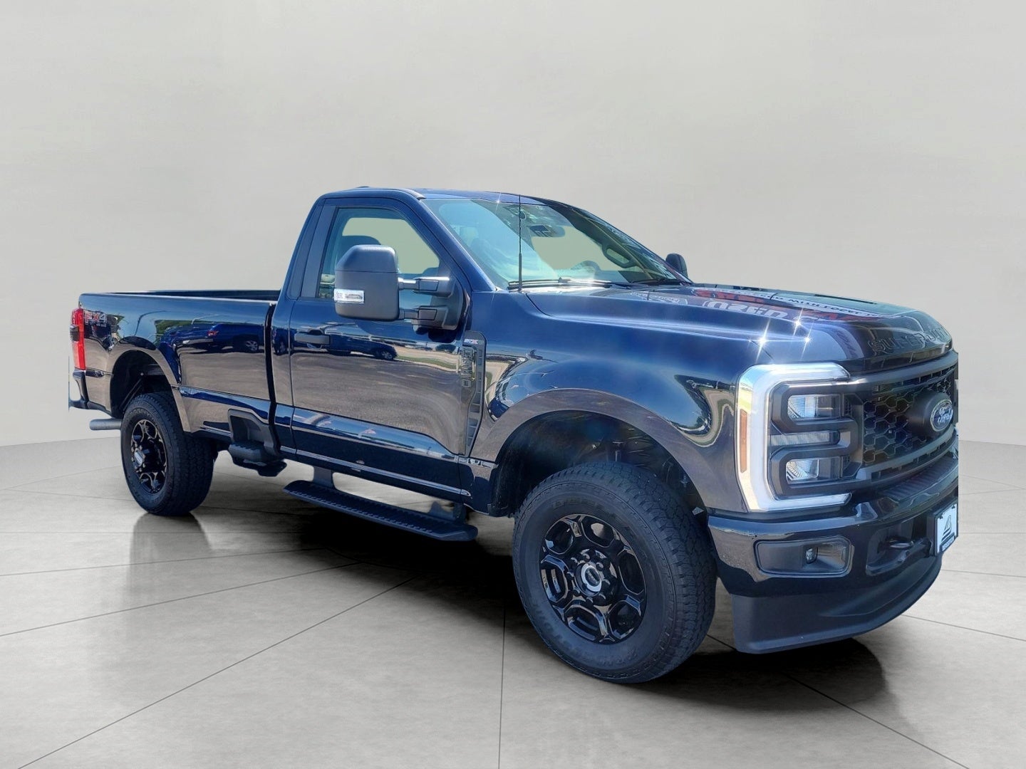 2025 Ford Super Duty F-350 SRW XL 4WD Reg Cab 8' Box