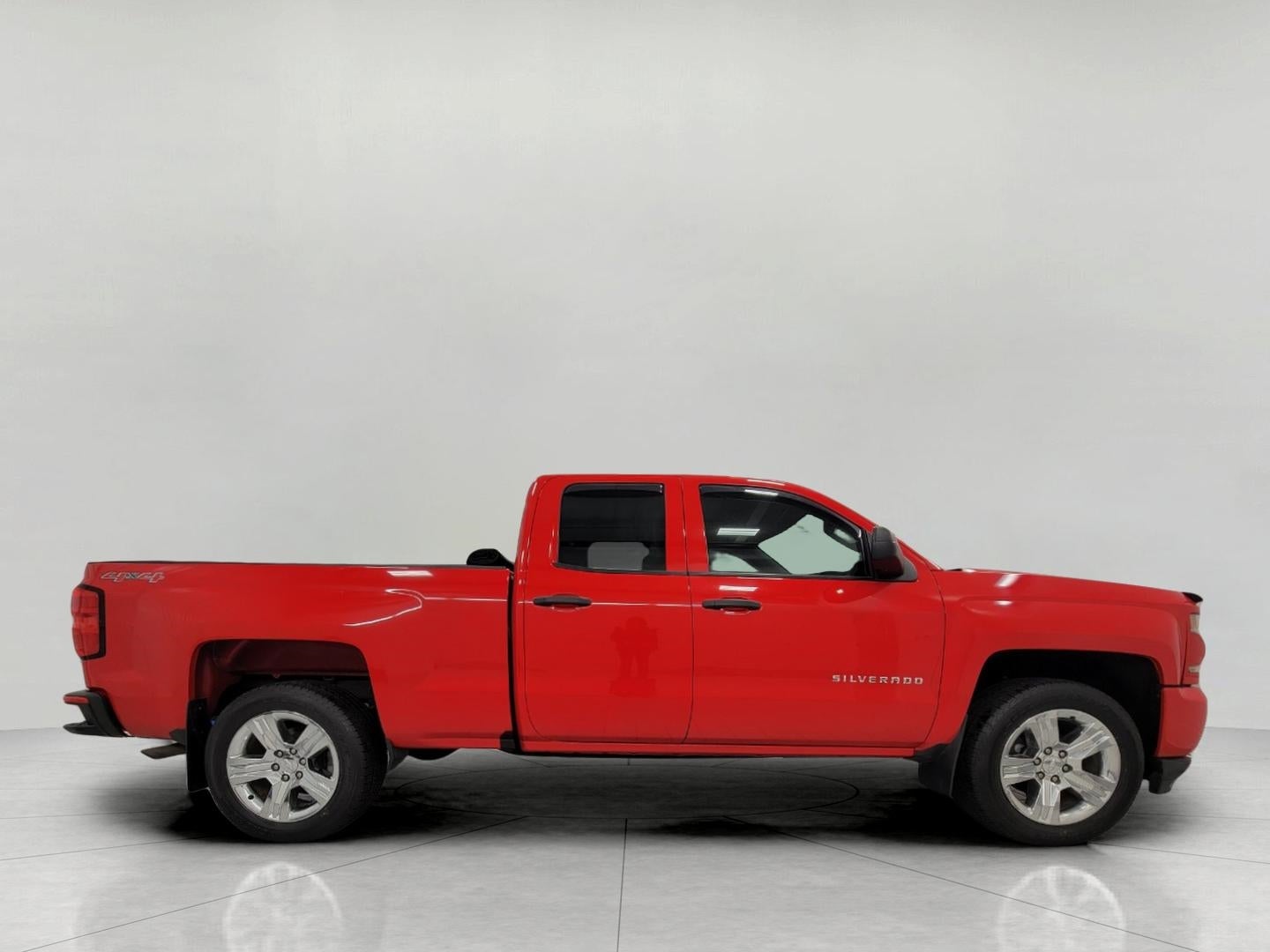 2017 Chevrolet Silverado 1500 4WD Double Cab 143.5 Custom