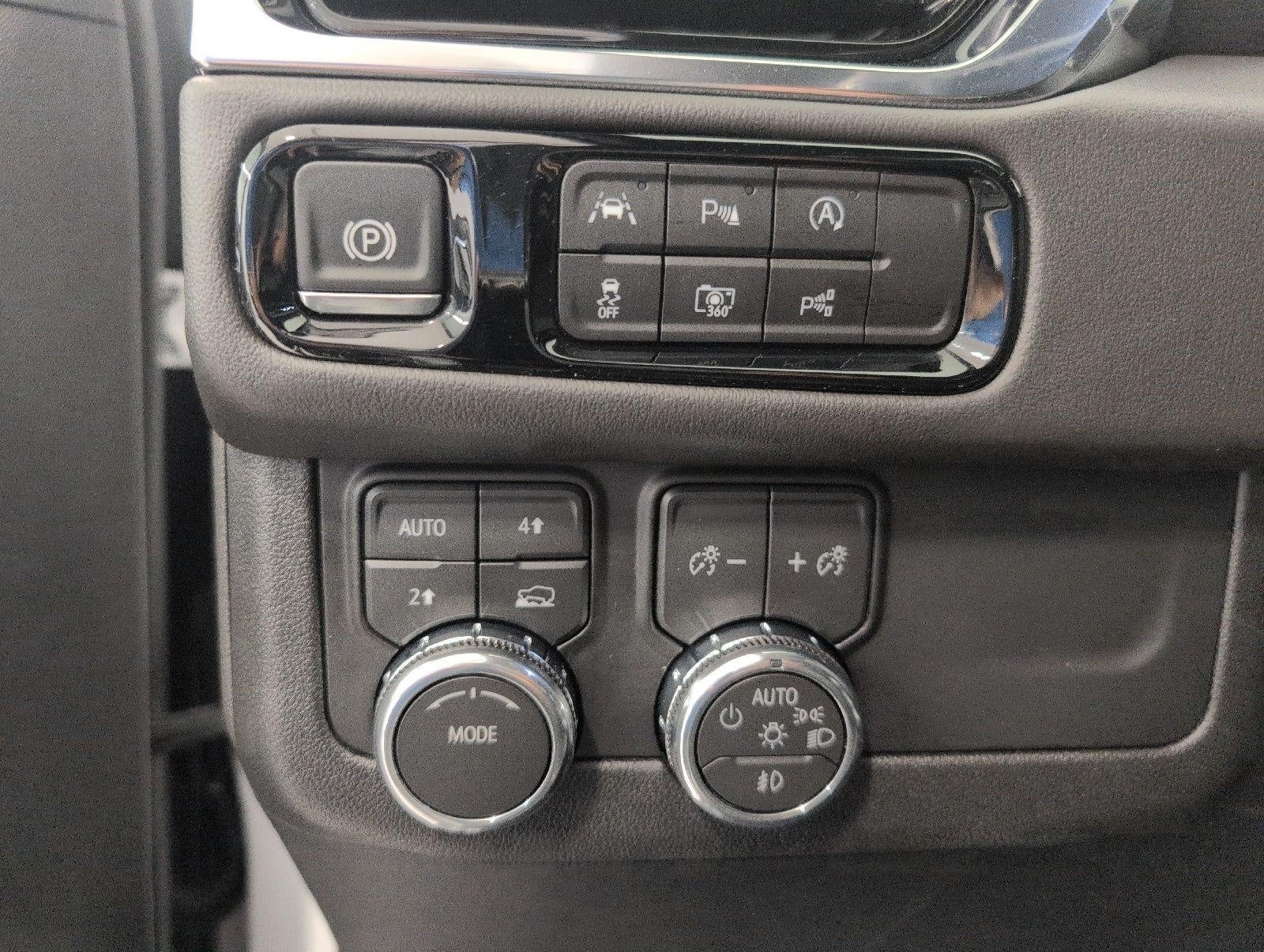 2026 GMC Yukon XL 4WD 4dr Elevation