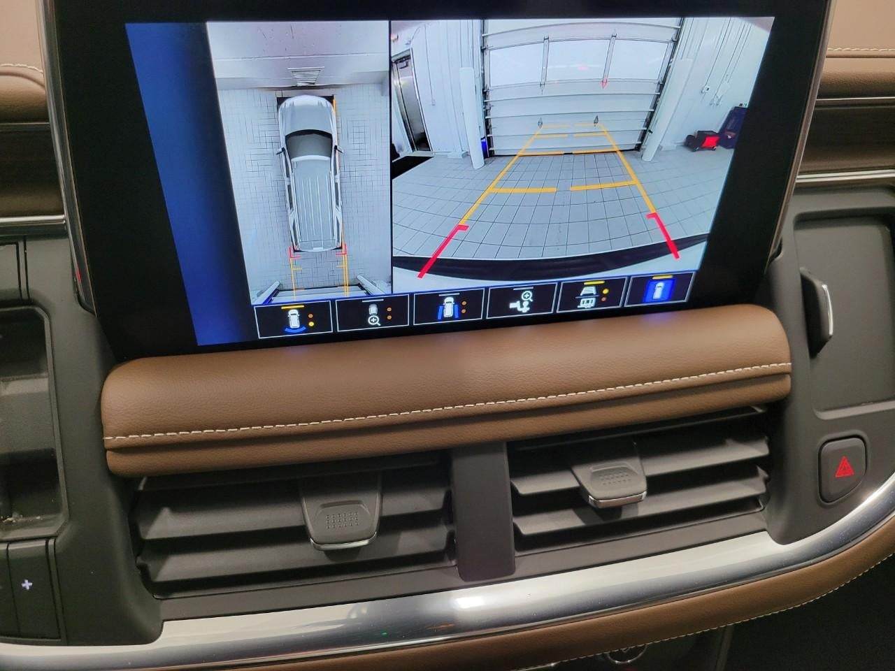 2022 Chevrolet Suburban 4WD 4dr High Country