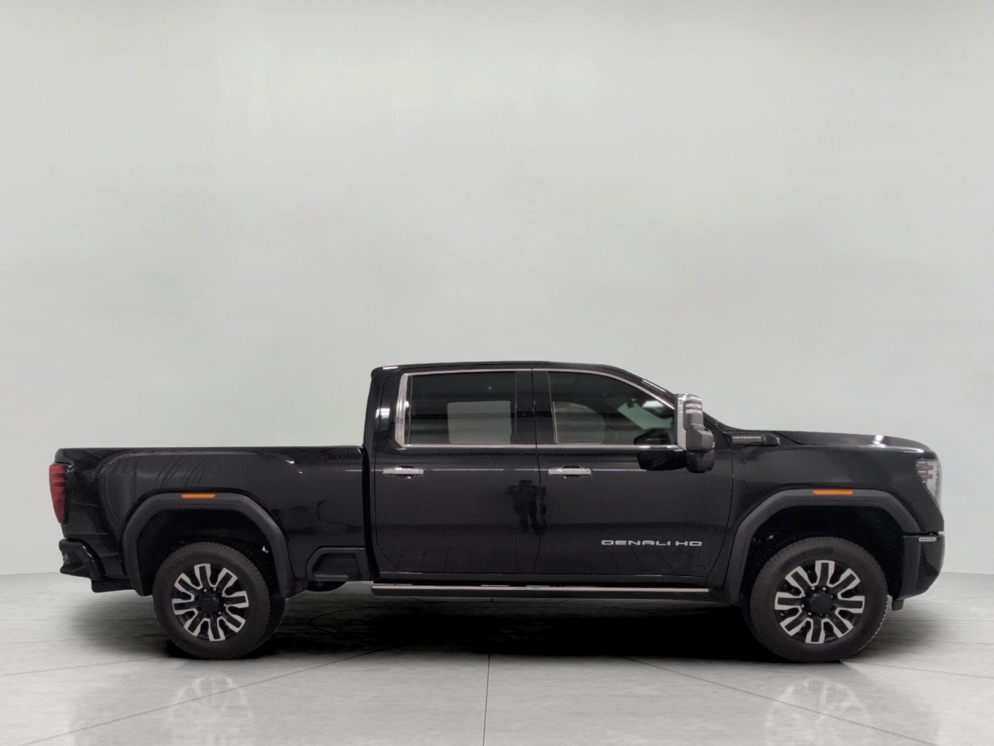 2024 GMC Sierra 2500HD 4WD Crew Cab 159 Denali Ultimate