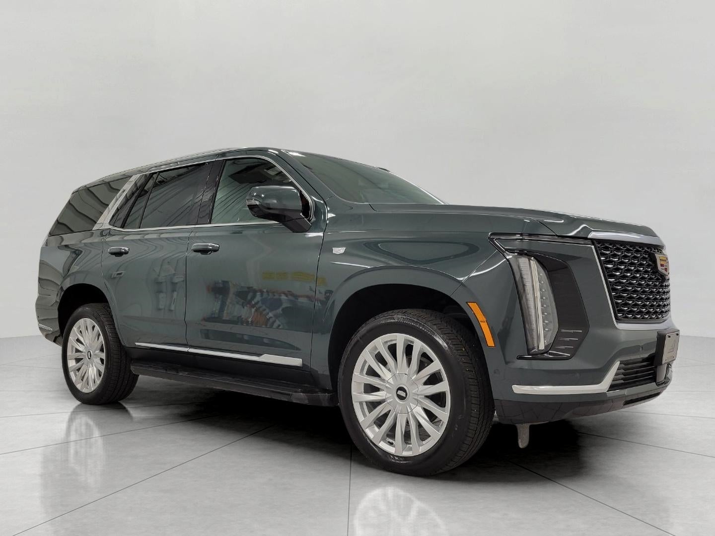 2025 Cadillac Escalade 4WD Luxury's photo