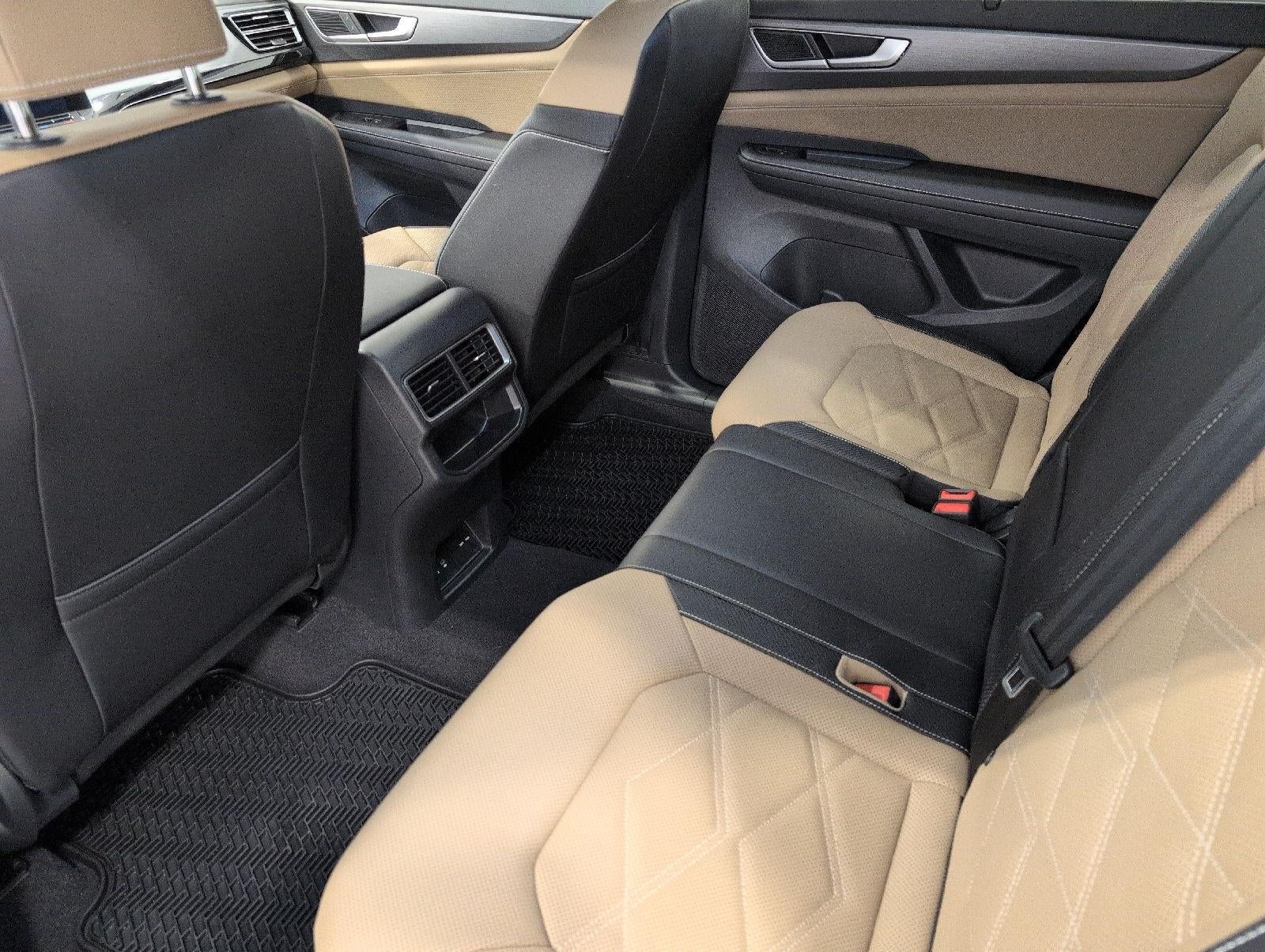 2026 Volkswagen Atlas Cross Sport 2.0T SE w/Technology 4MOTION